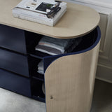 detail of Da Vita Dresser