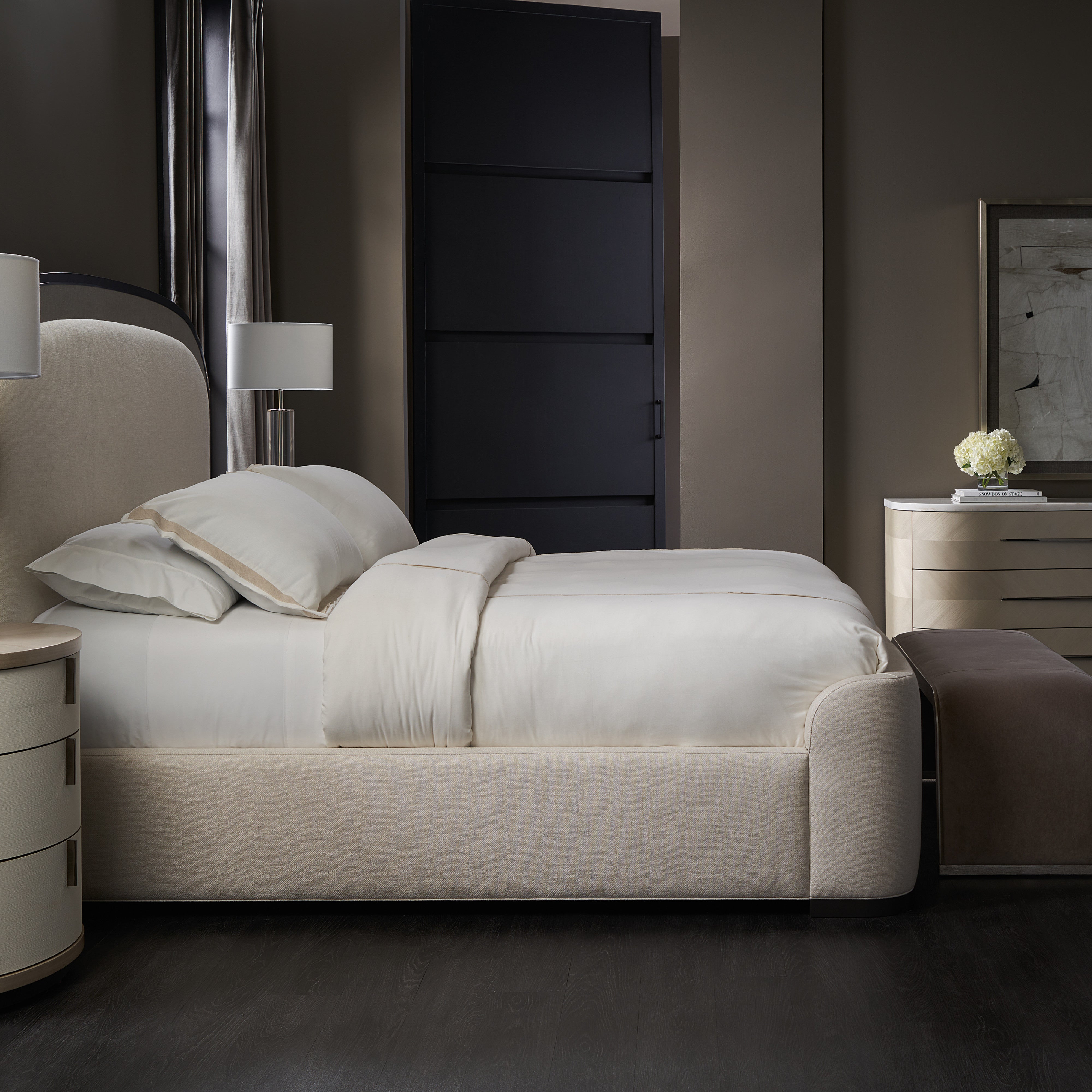 room with Wanderlust Queen Bed