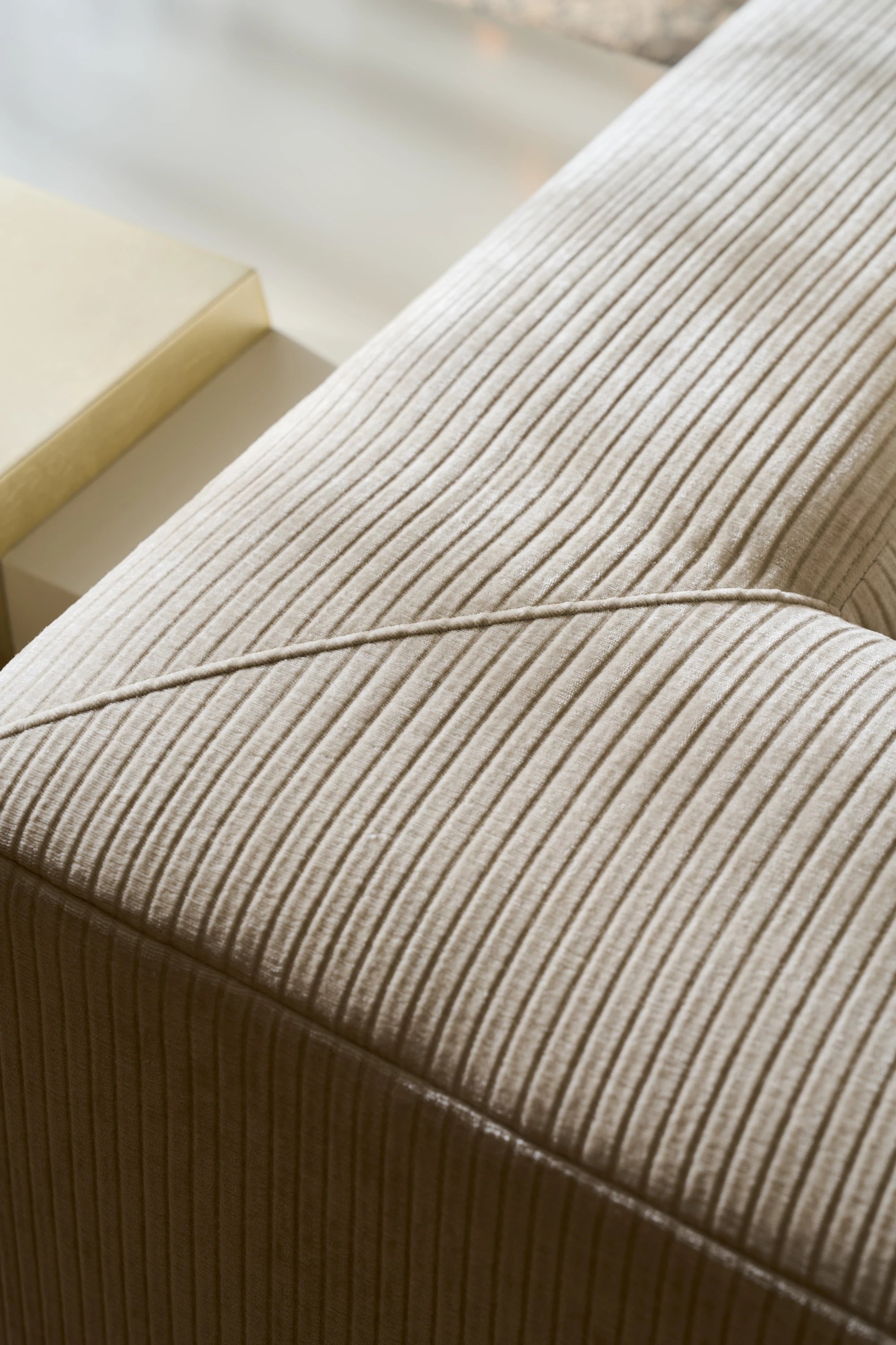 Bello Corner Raf Chair - detail 4.0