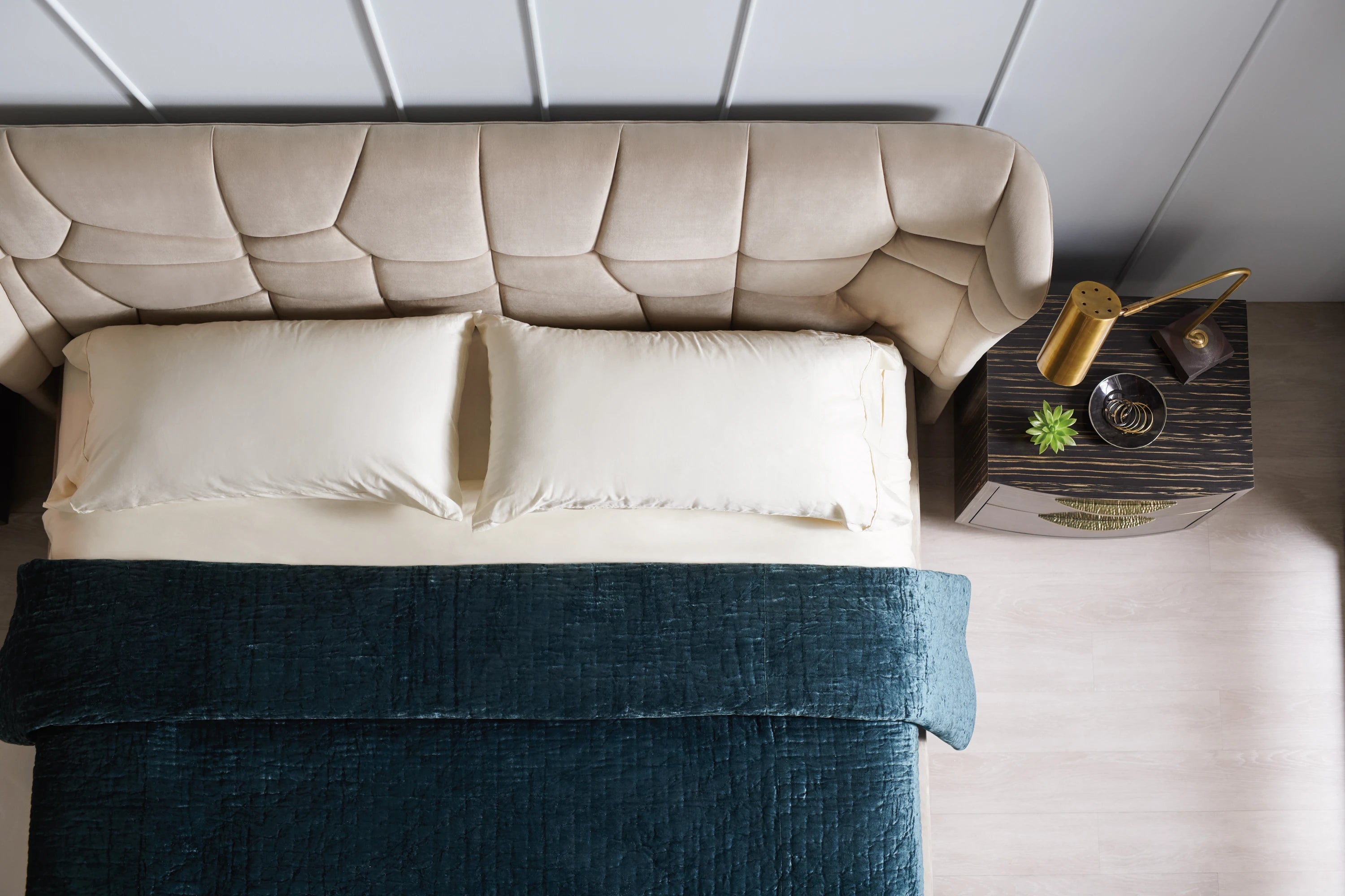 Vector Uph Bed Kg/Ck Fb - detail 2.0