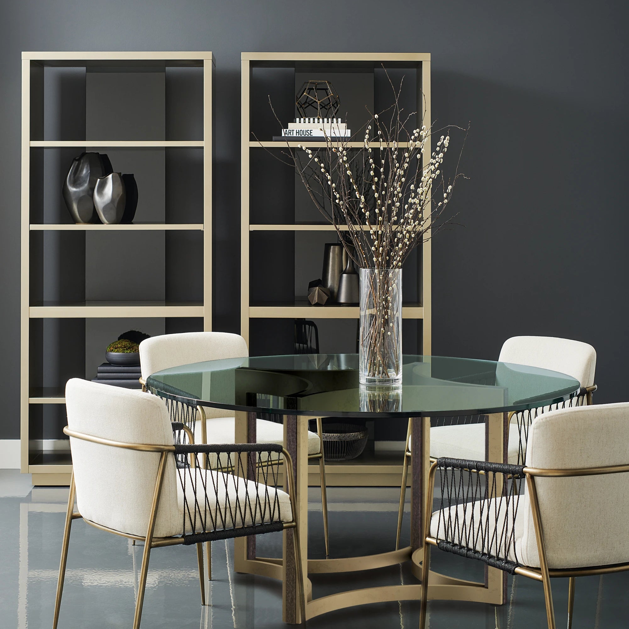 54 Rnd Glass Top 1/2T Flat Edg in room - angle 1