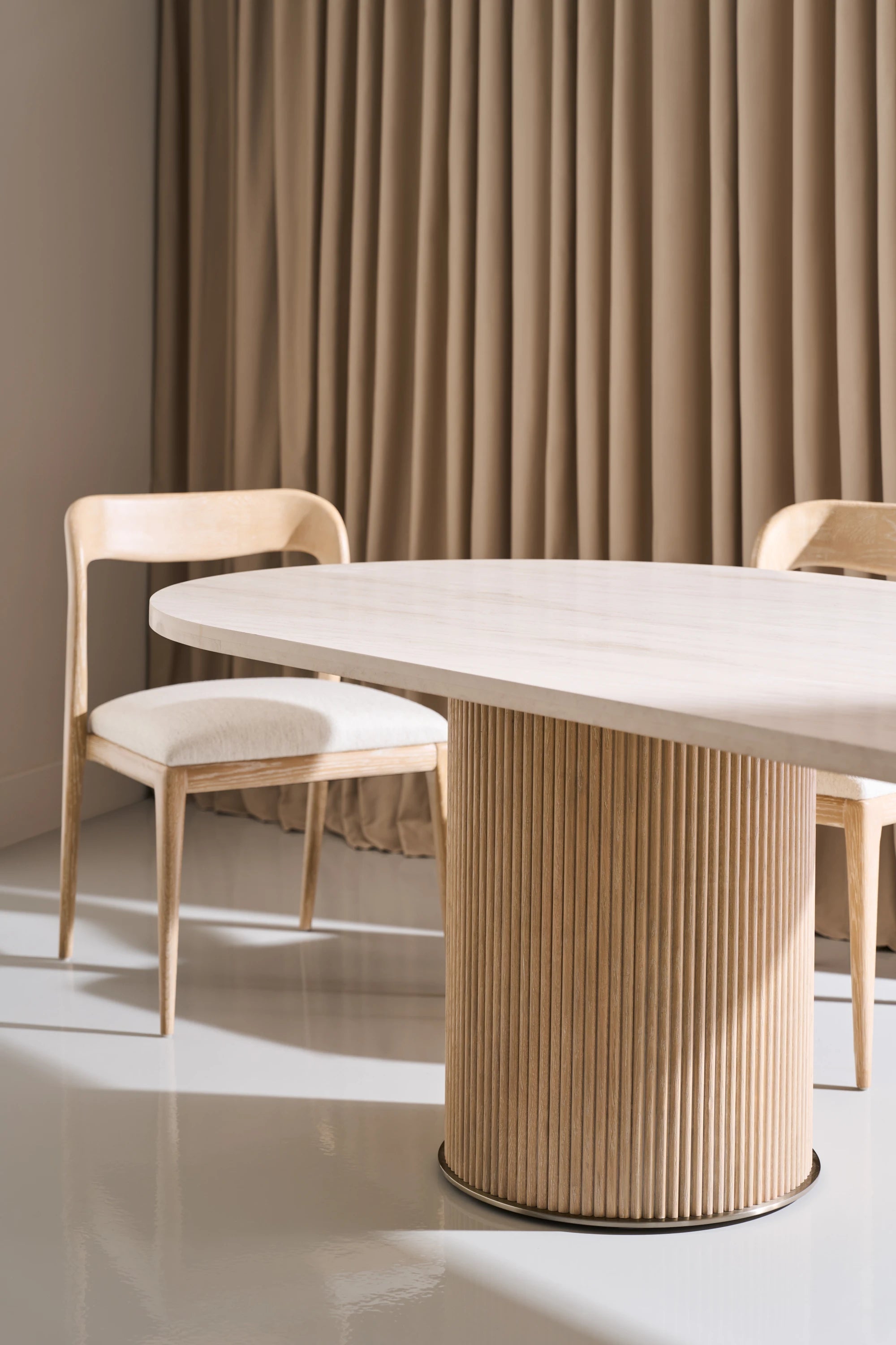 Rhythm Oval Stone Dng Tbl Top - detail 3.0