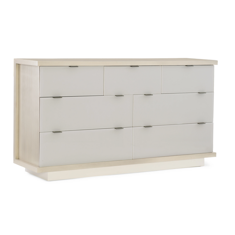 Expressions Dresser