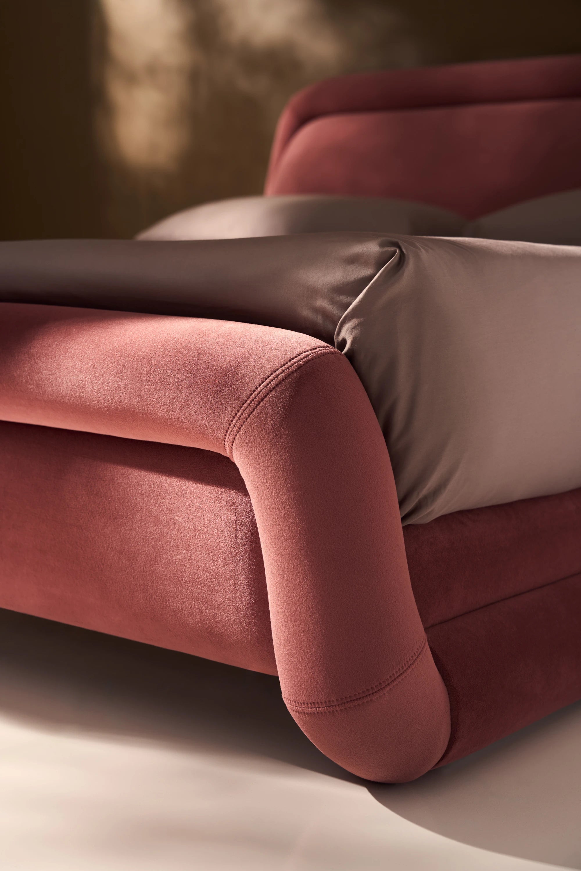 Bold King Bed - Dusty Rose - detail 2.0