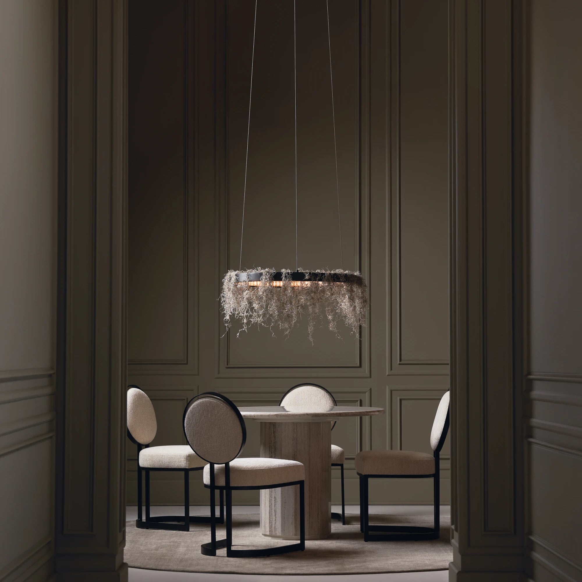 La Lune in room - angle 1