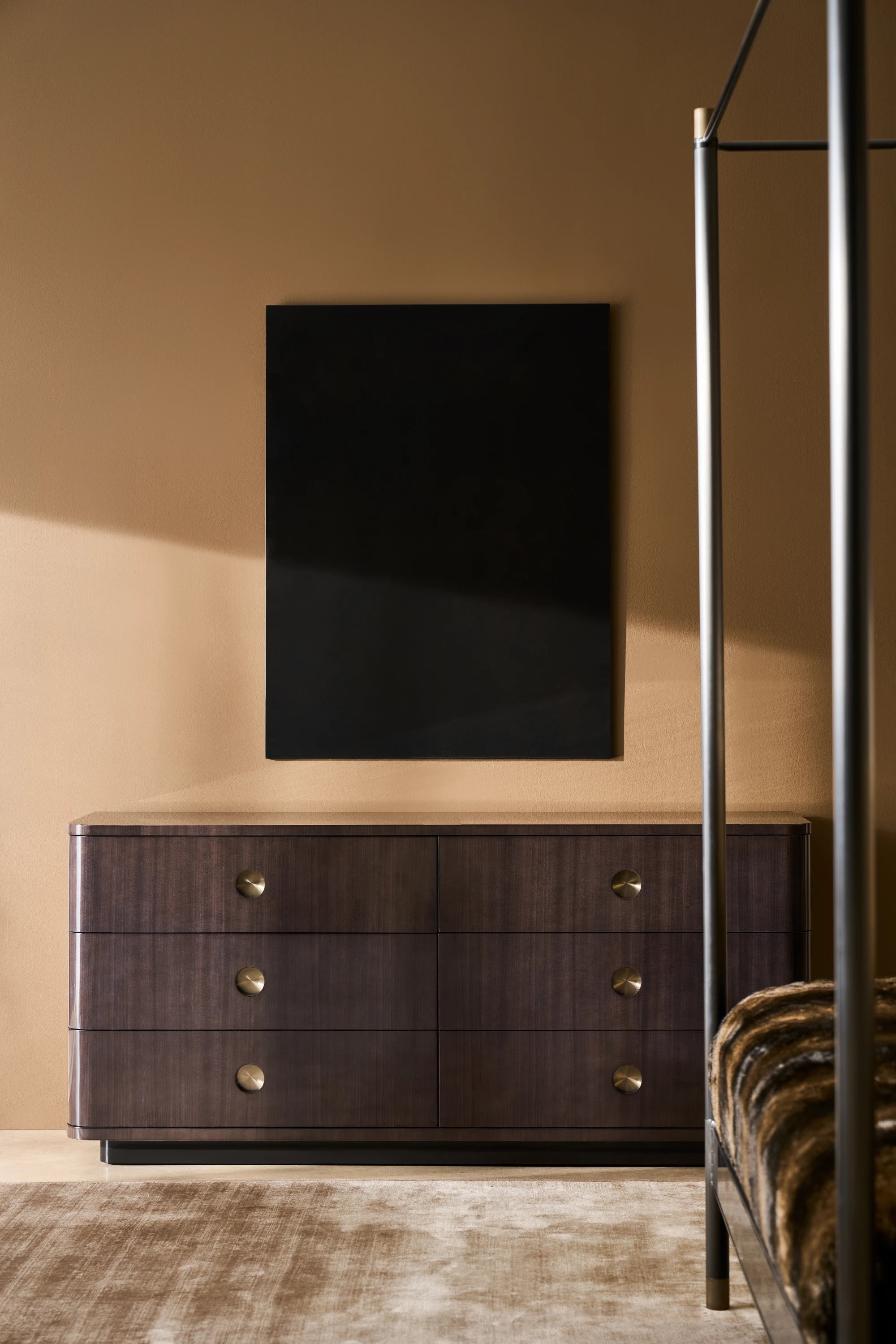 Bachelor Dresser - detail 2.0