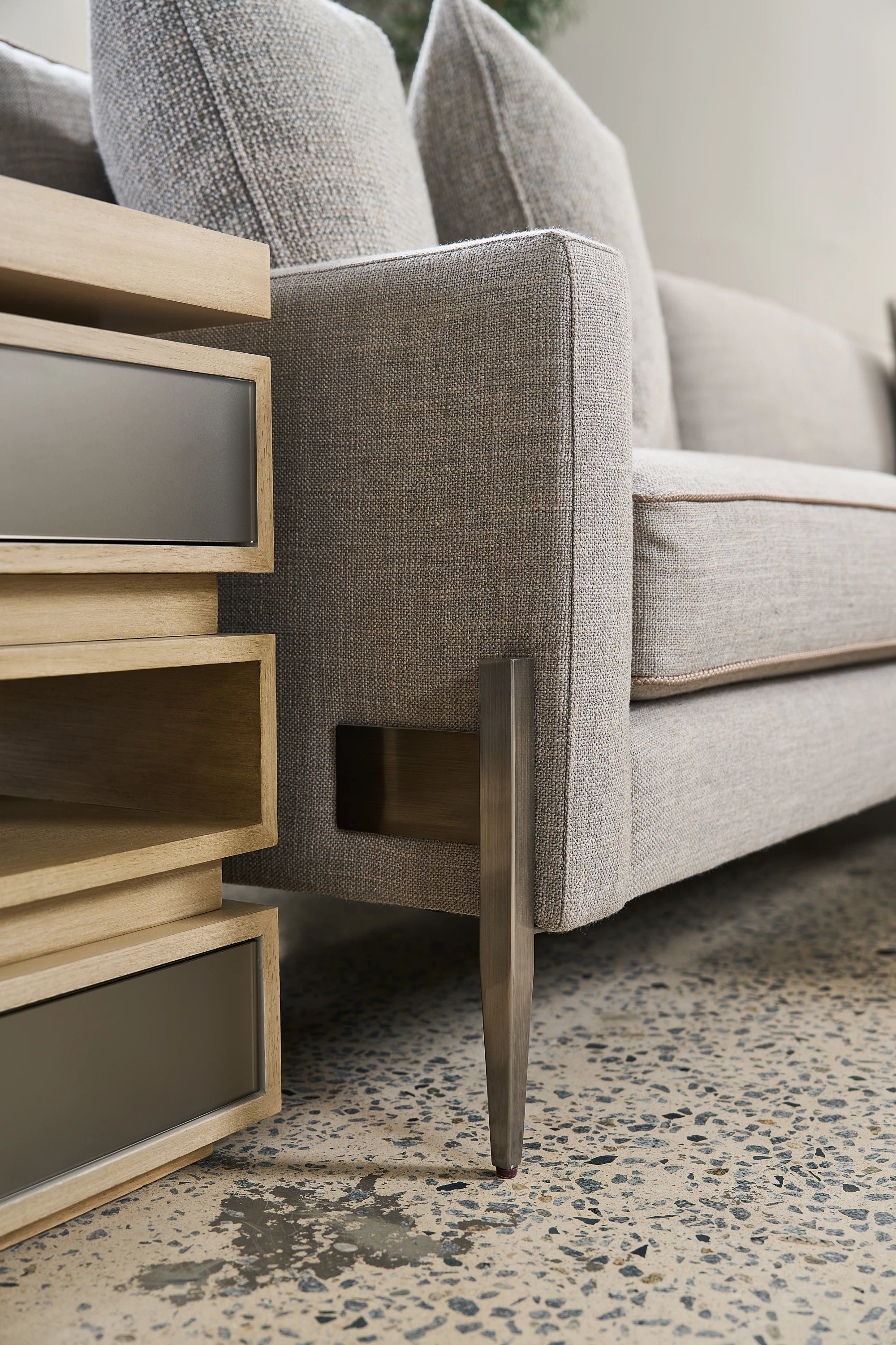 Remix Left Arm Chair - detail 2.0