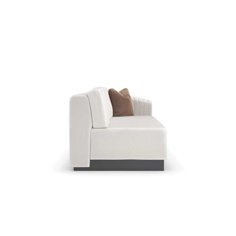 La Moda Raf Loveseat