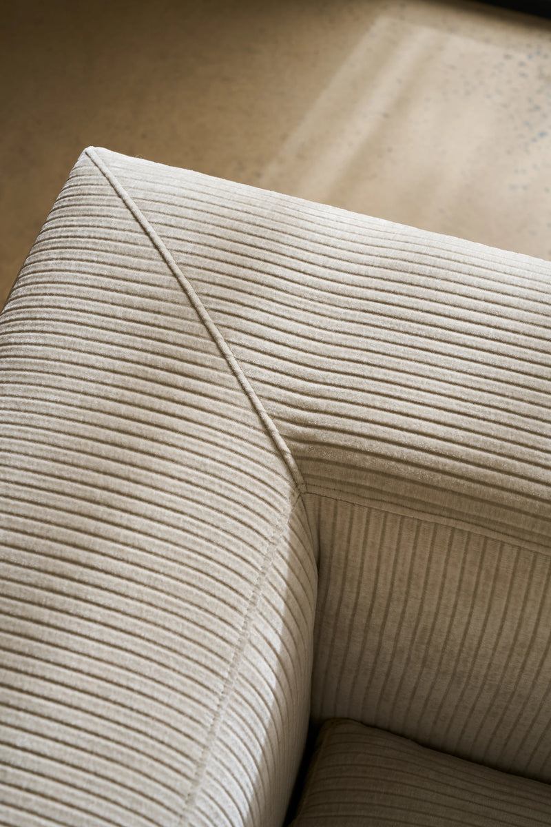 Bello Corner Raf Chair