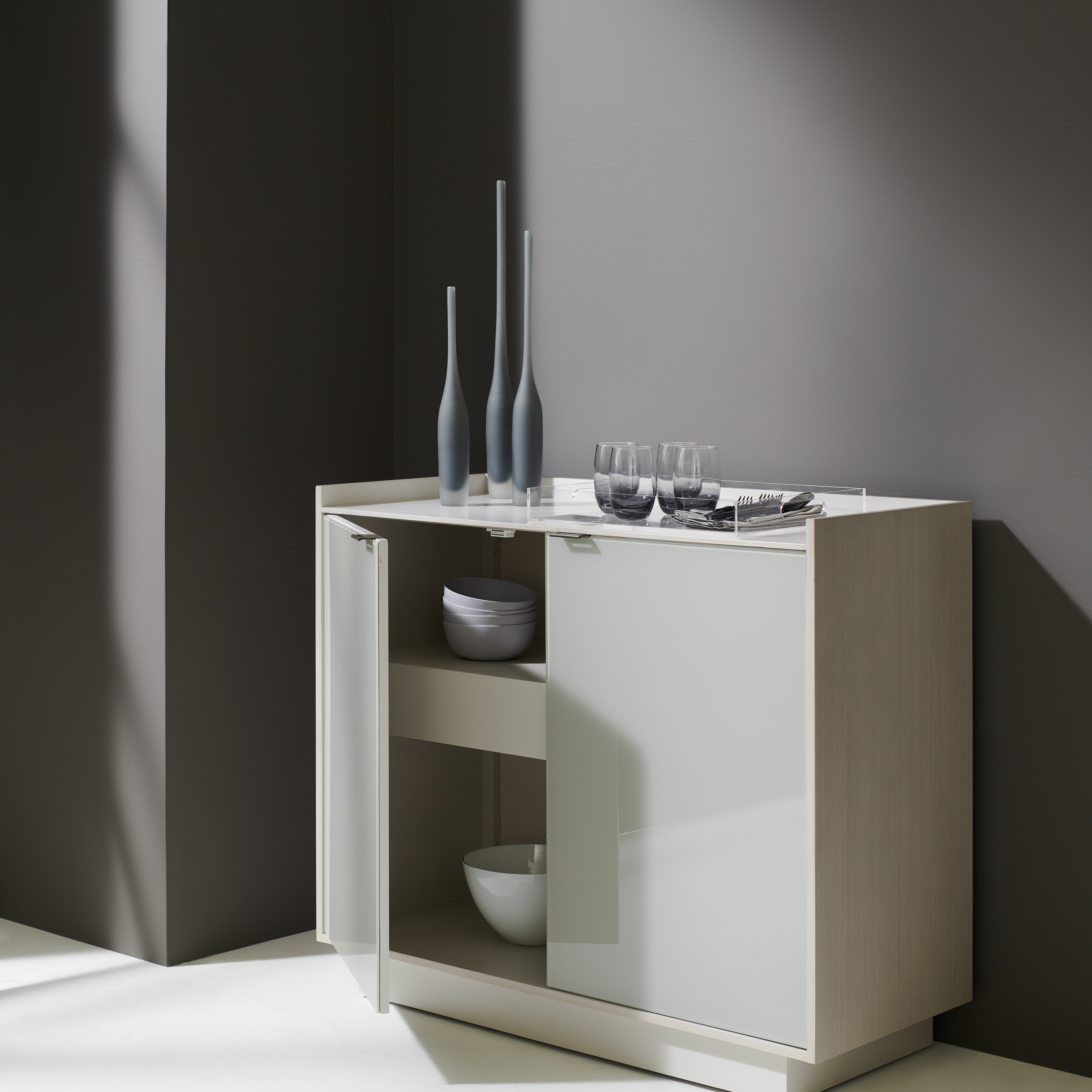 Expressions Door Chest in room - angle 1