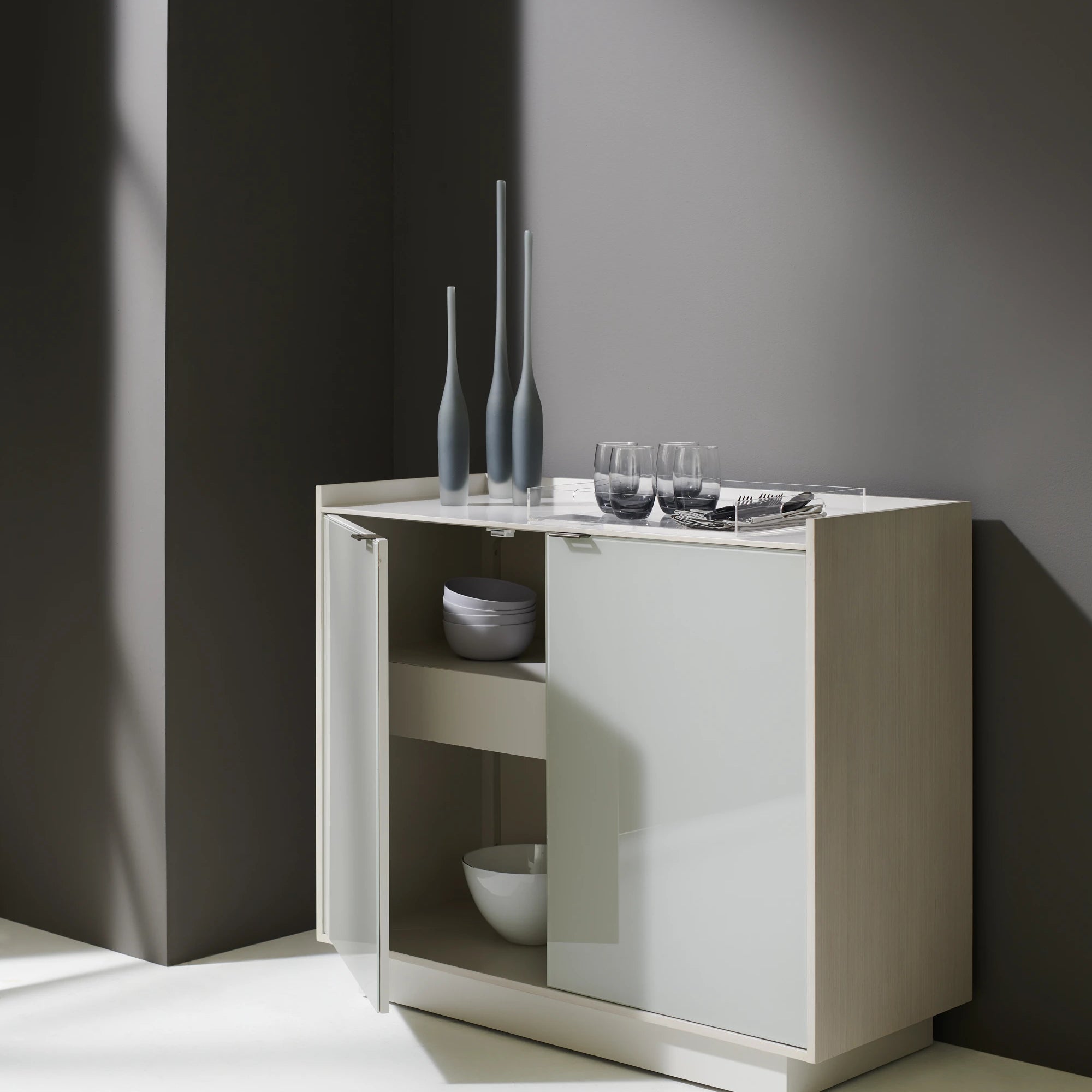 Expressions Door Chest in room - angle 1