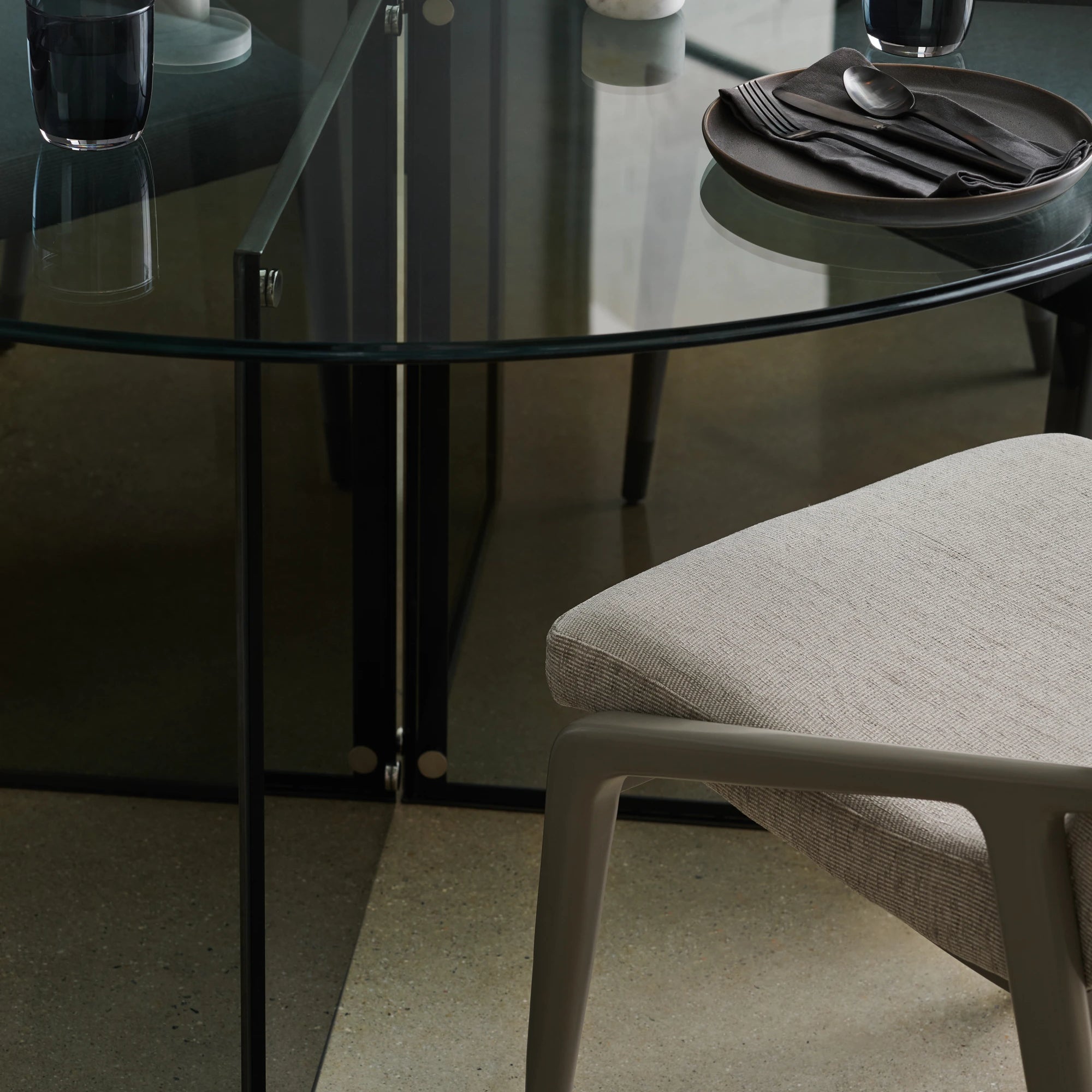 Expressions Dining Table Base - detail 2.0