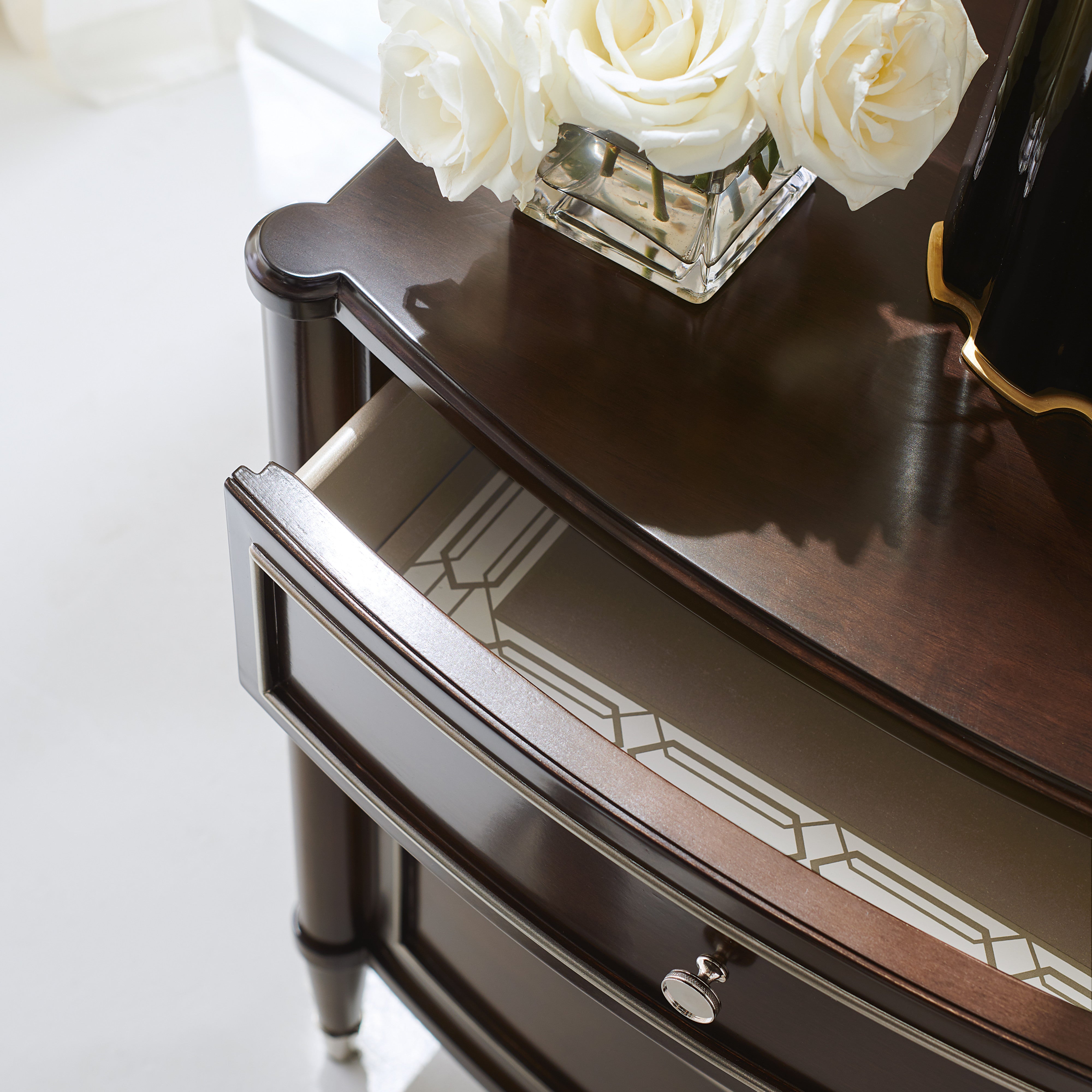 detail of Suite Yourself