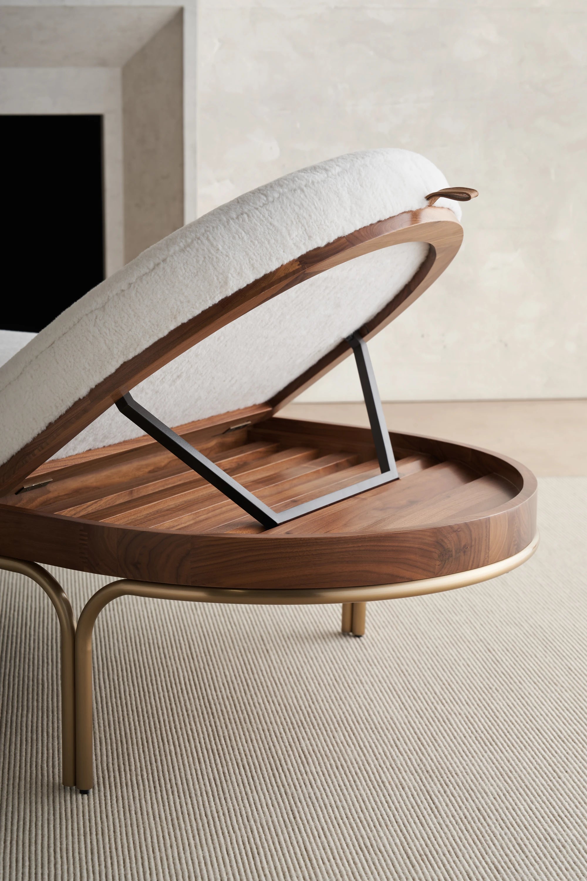 Rhythm Chaise - detail 2.0