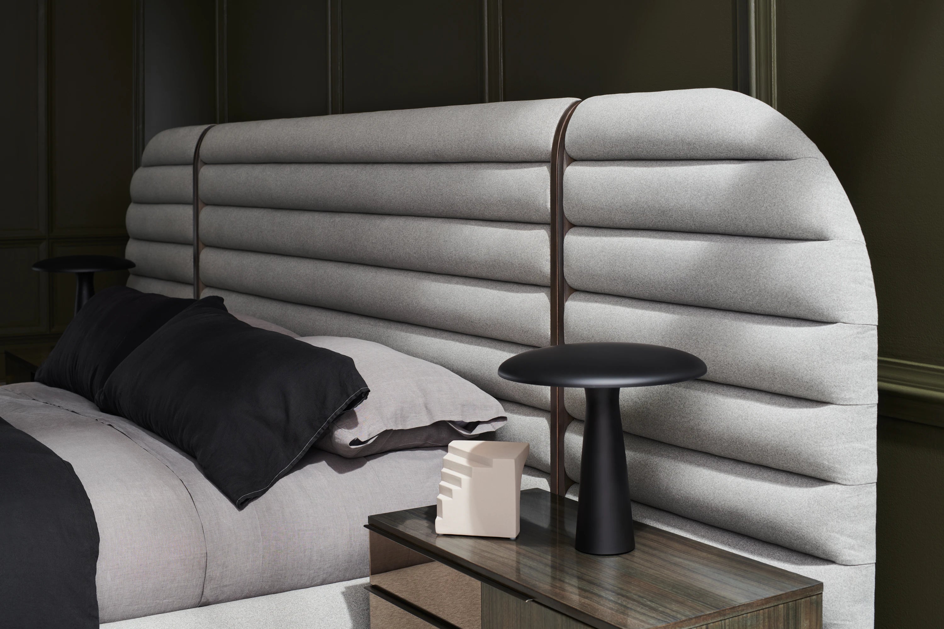 La Moda Uph Bed Side Panels - detail 3.0