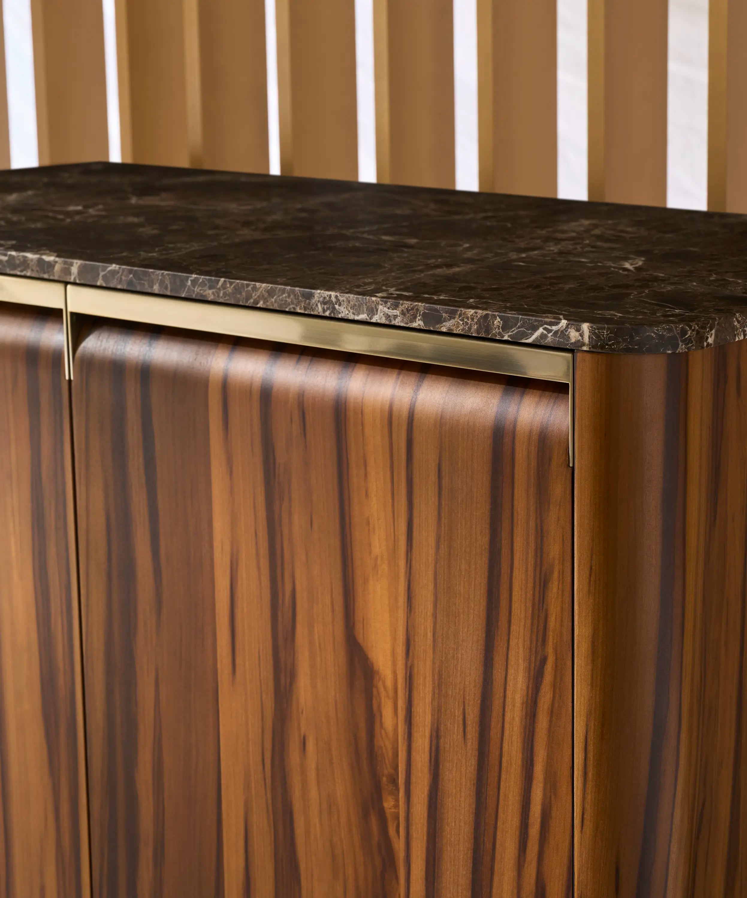 ALTURA STONE TOP HALL CHEST - detail 3.0