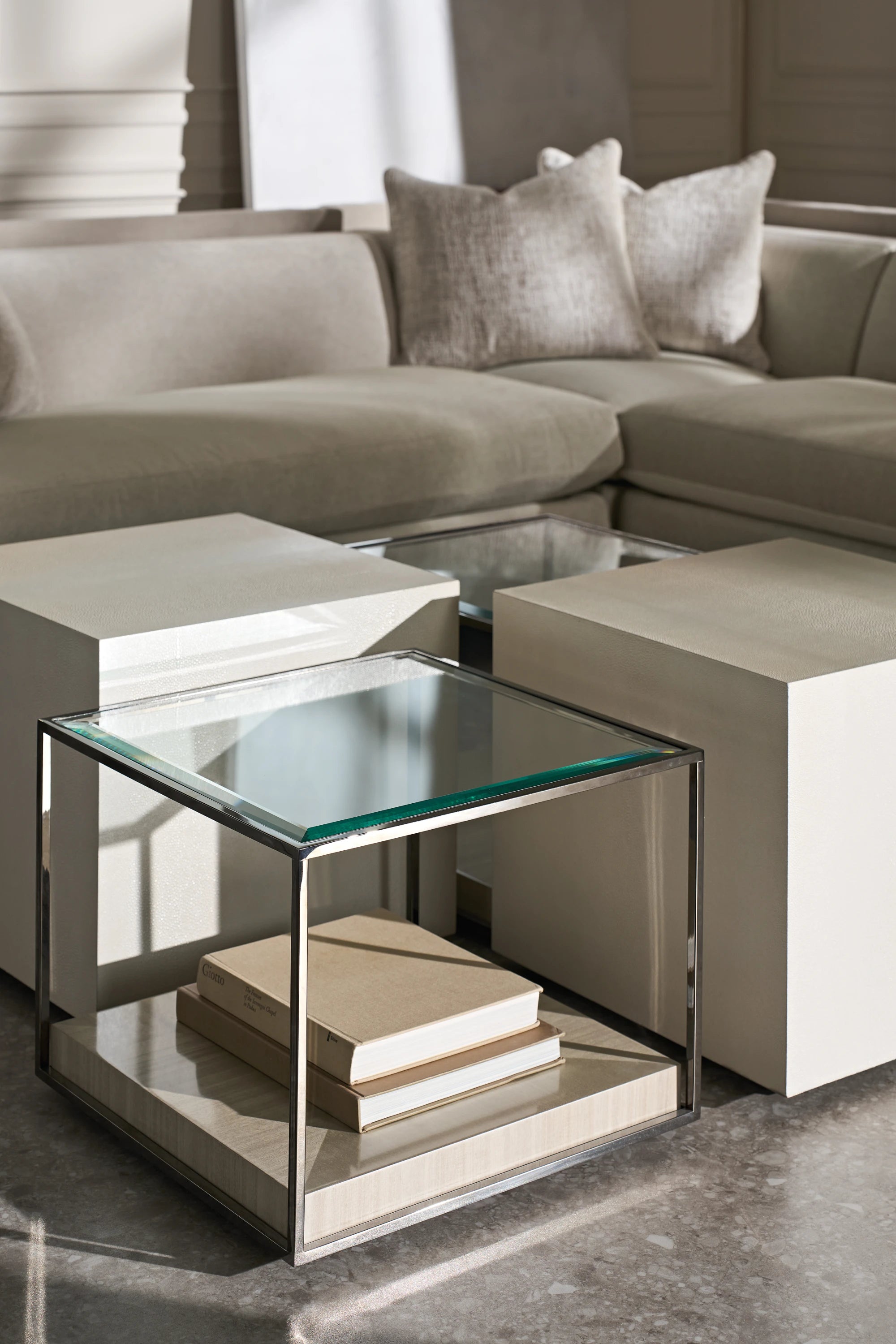 Tuxedo Laf Sofa - detail 2.0