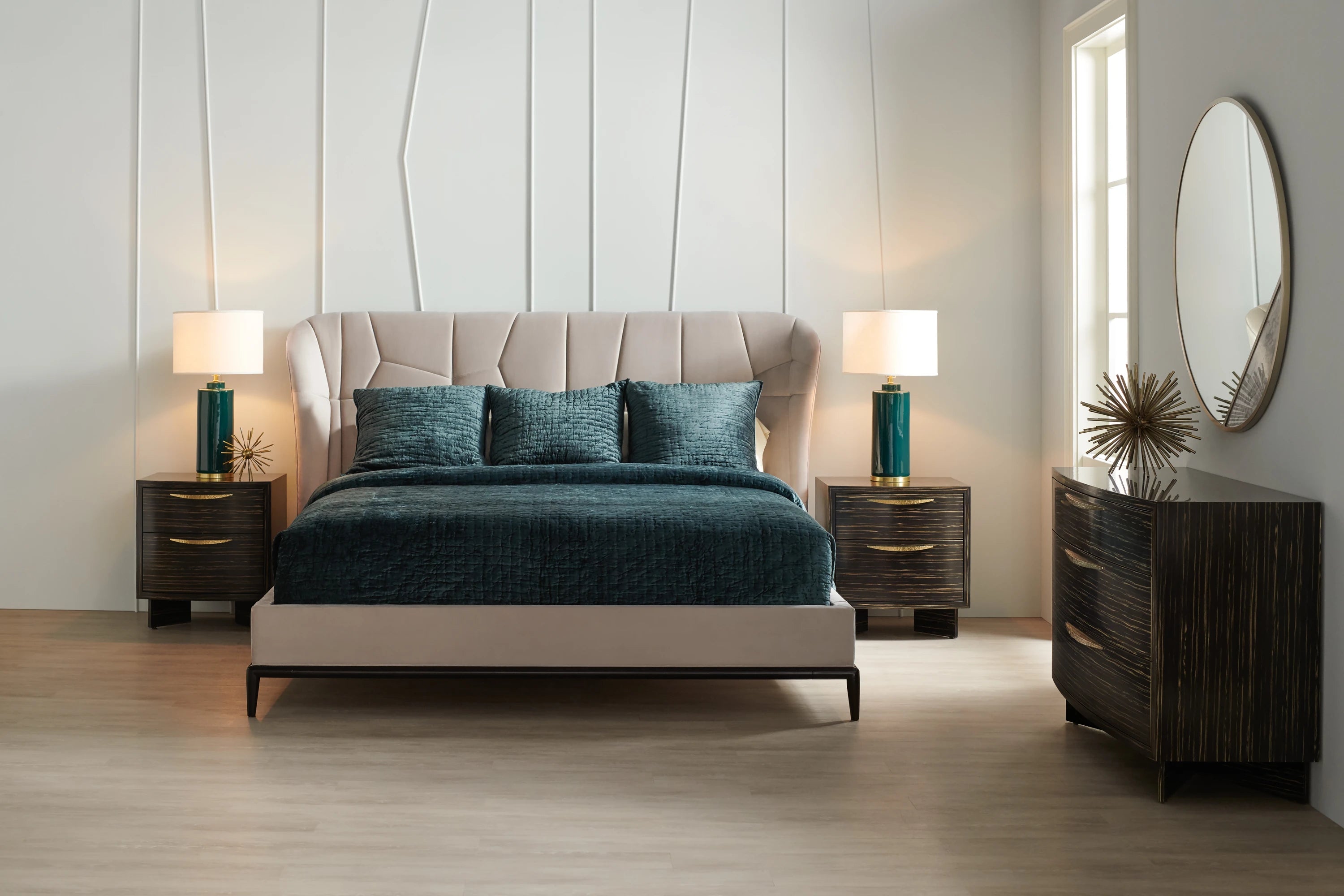 Vector Uph Bed Kg/Ck Fb in room - angle 5.0