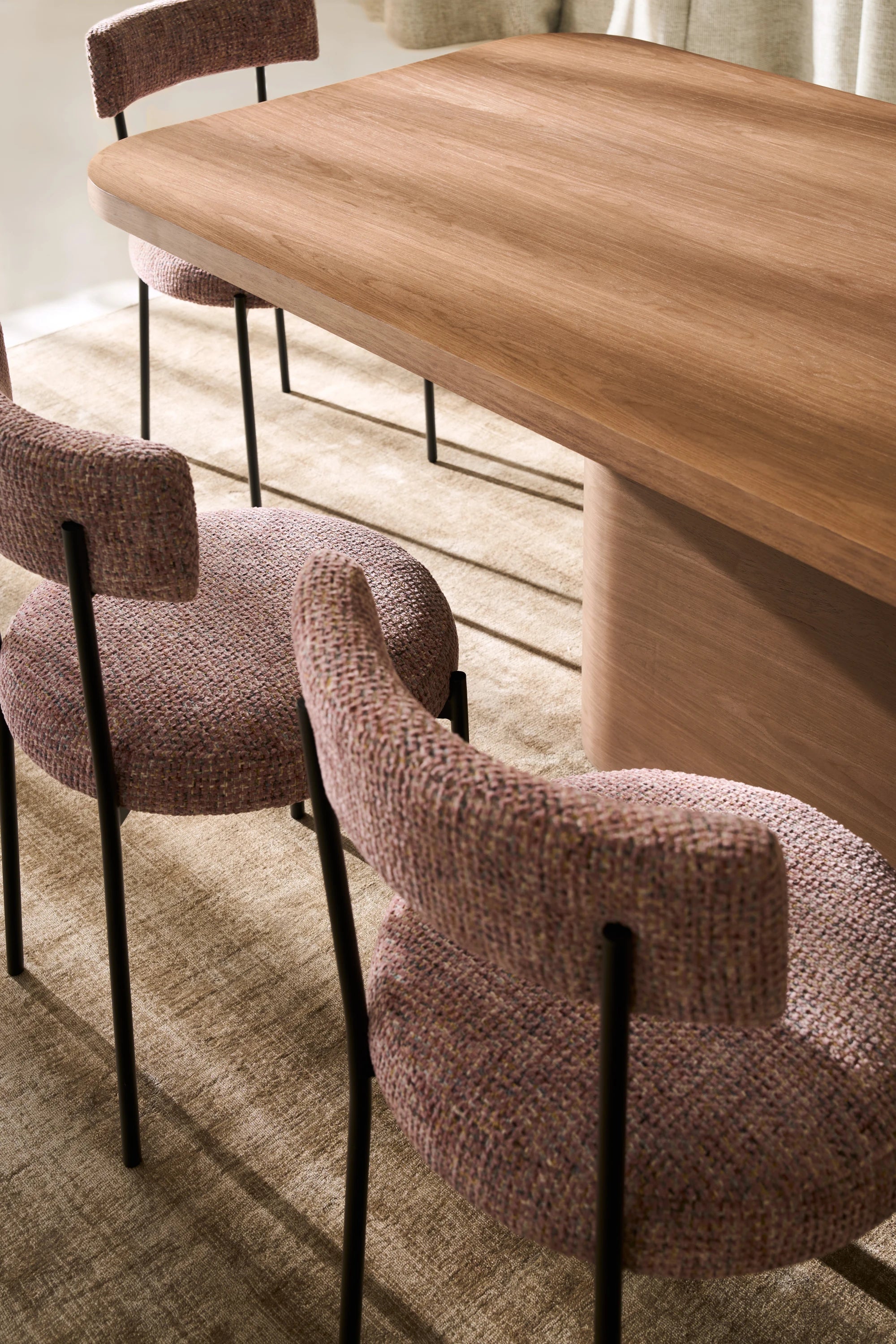 Atom Dining Table - Chocolate Nougat - detail 2.0