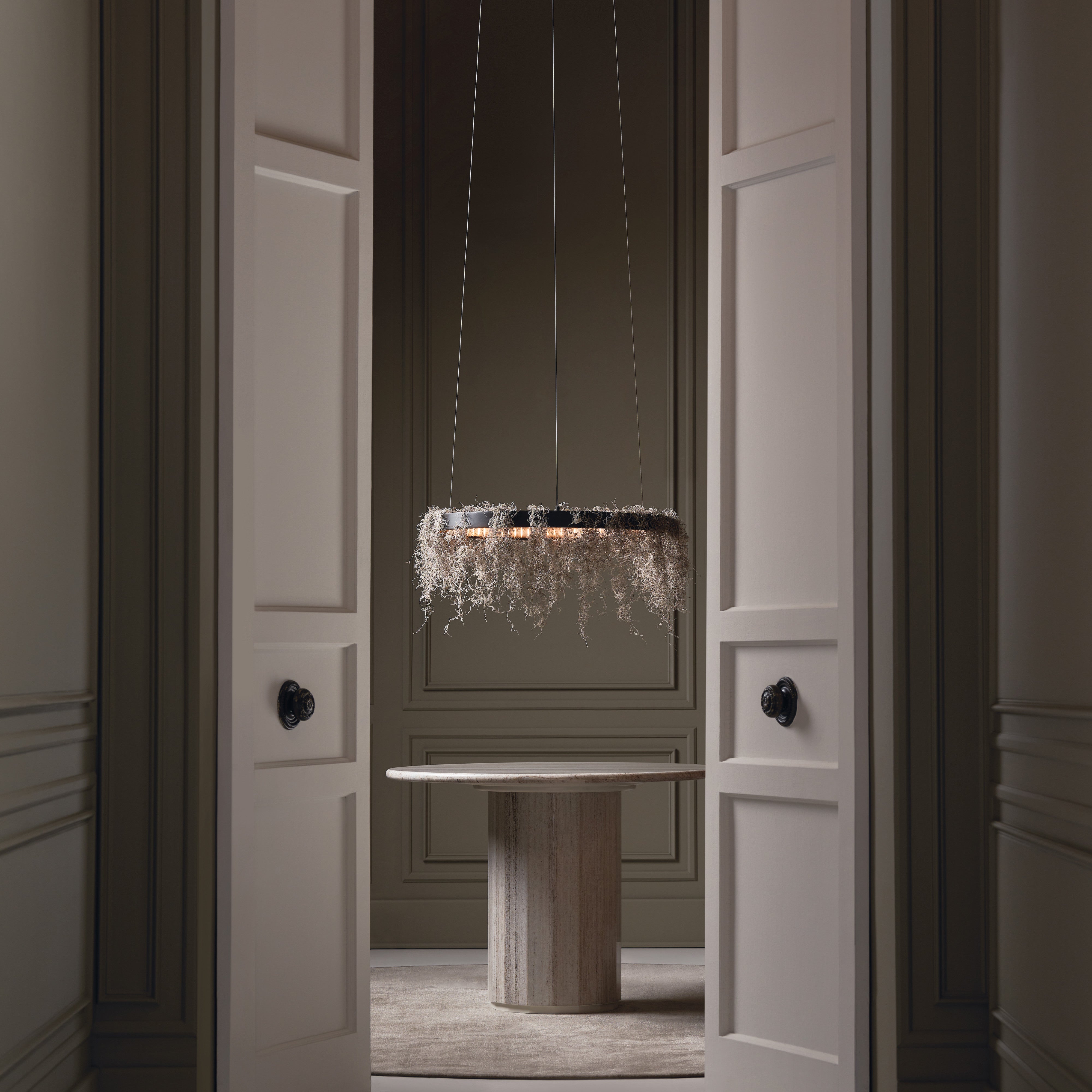 * Mesita in room - angle 3