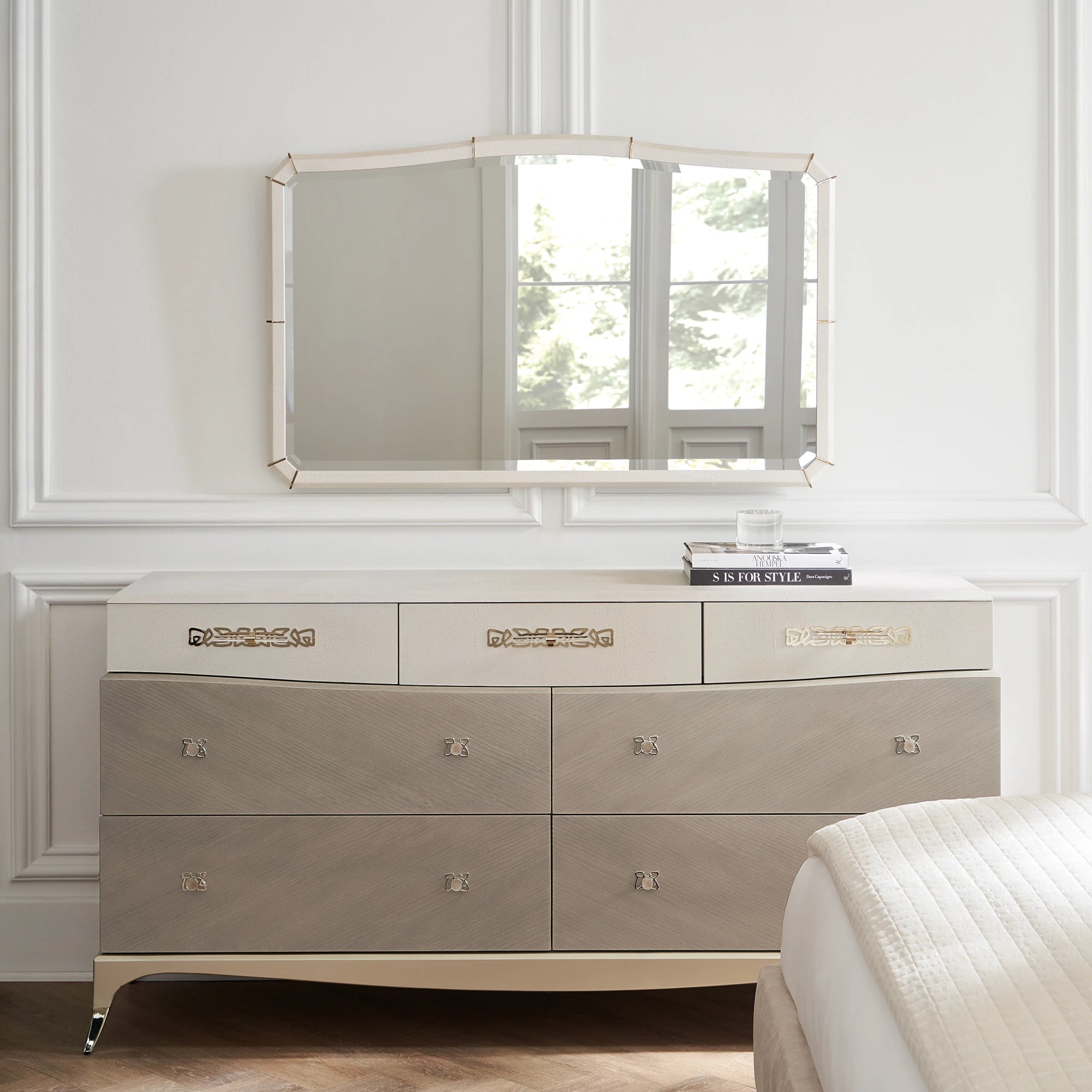 Tempo in room - angle 1