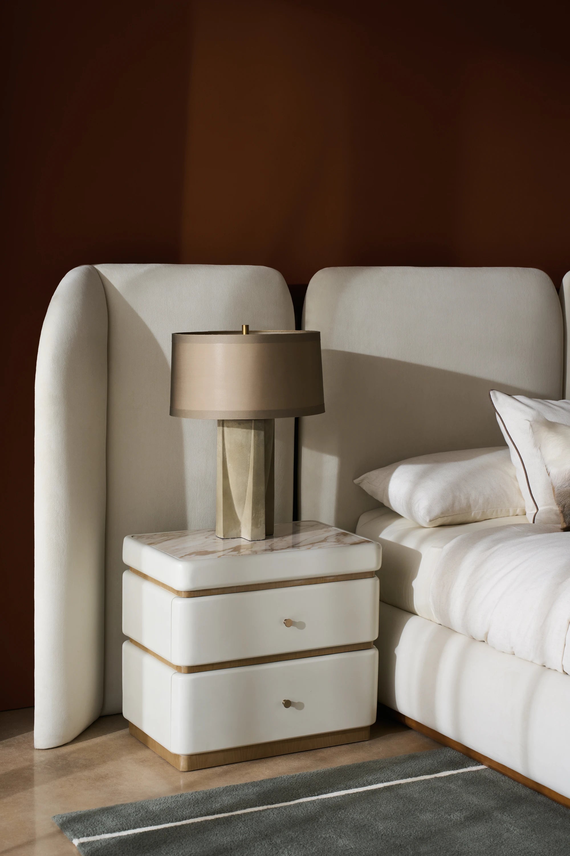Malta Upholstered Queen Bed - detail 2.0