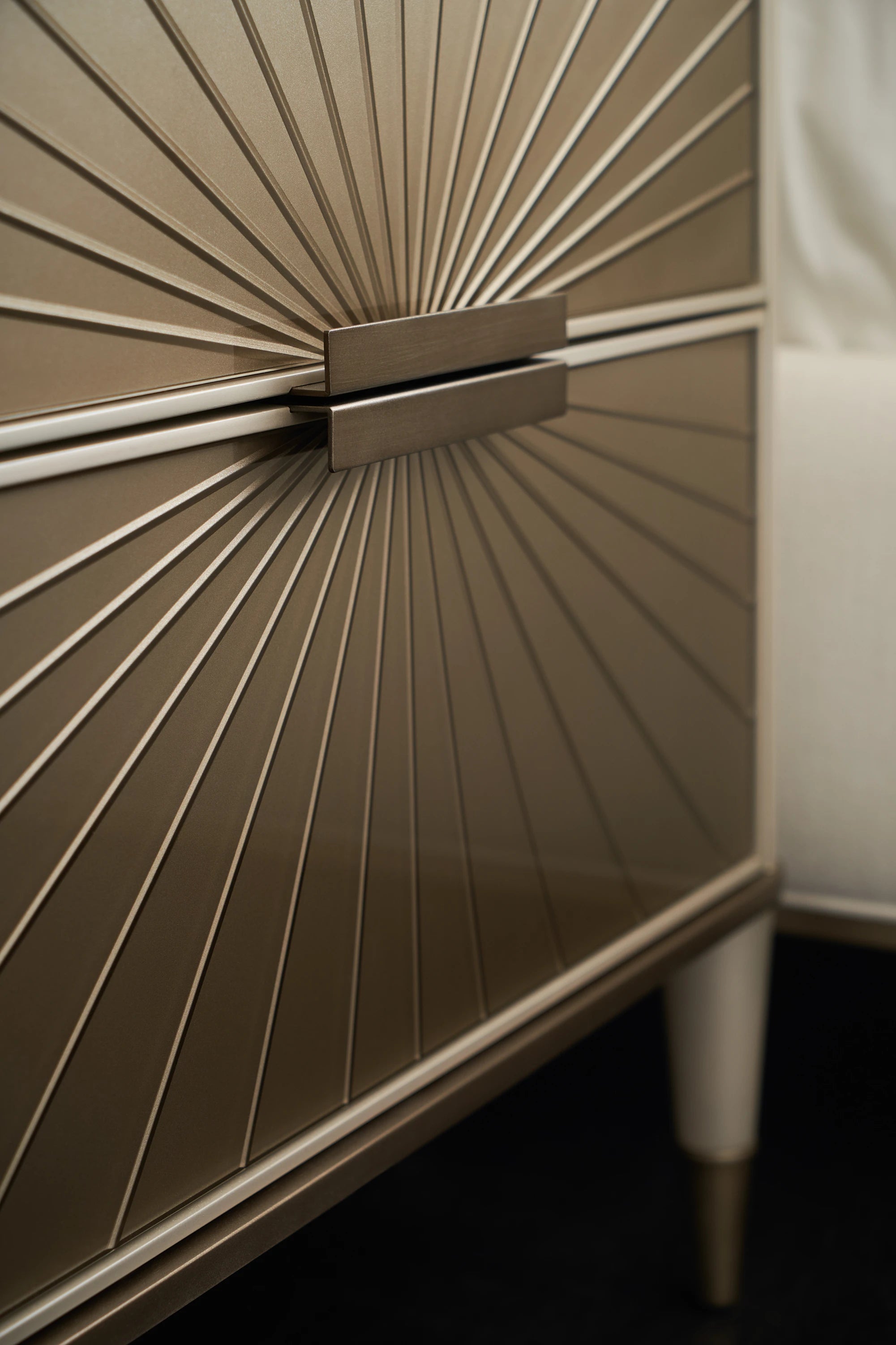 Valentina Small Nightstand - detail 2.0