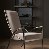 Mantis in room - angle 1