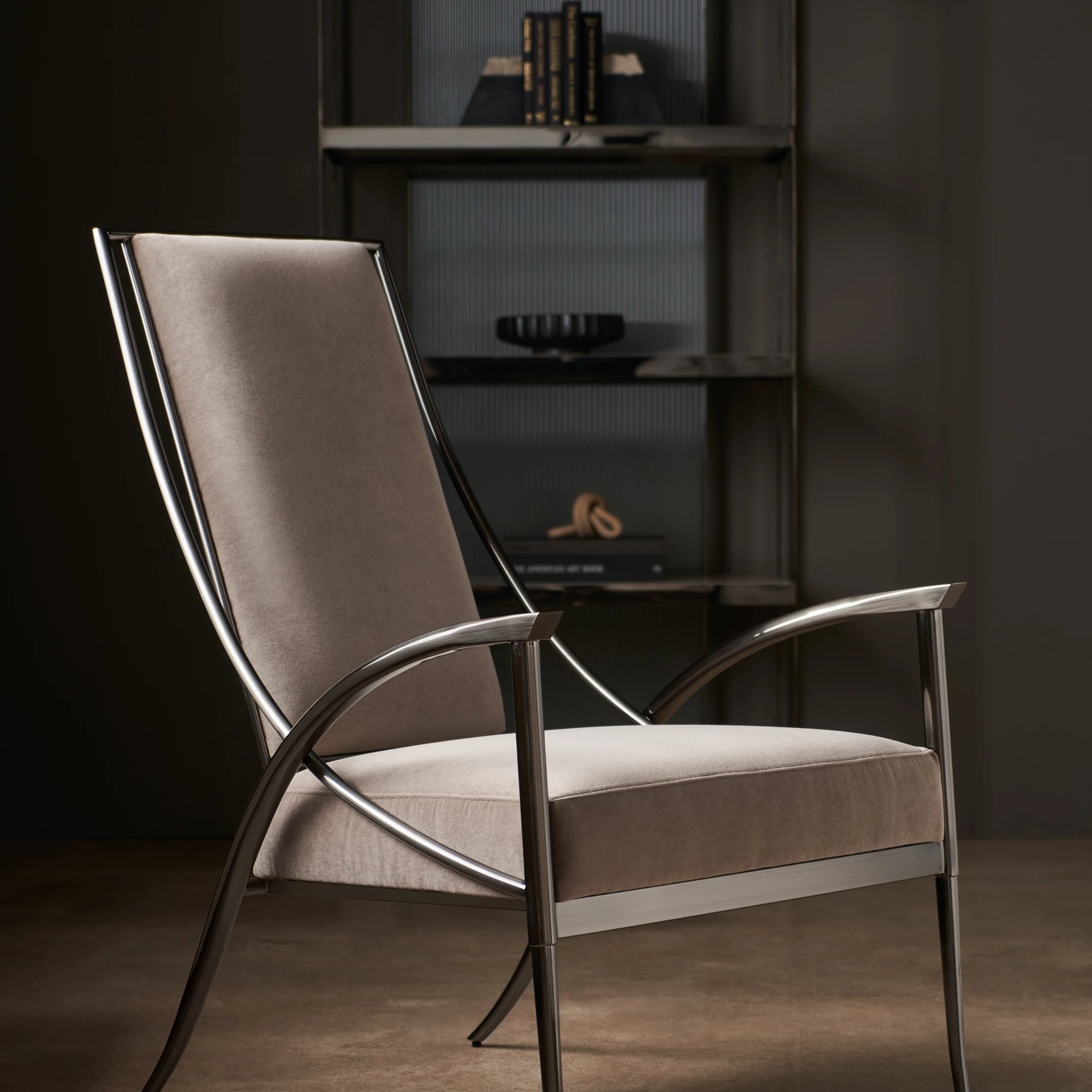 Mantis in room - angle 1