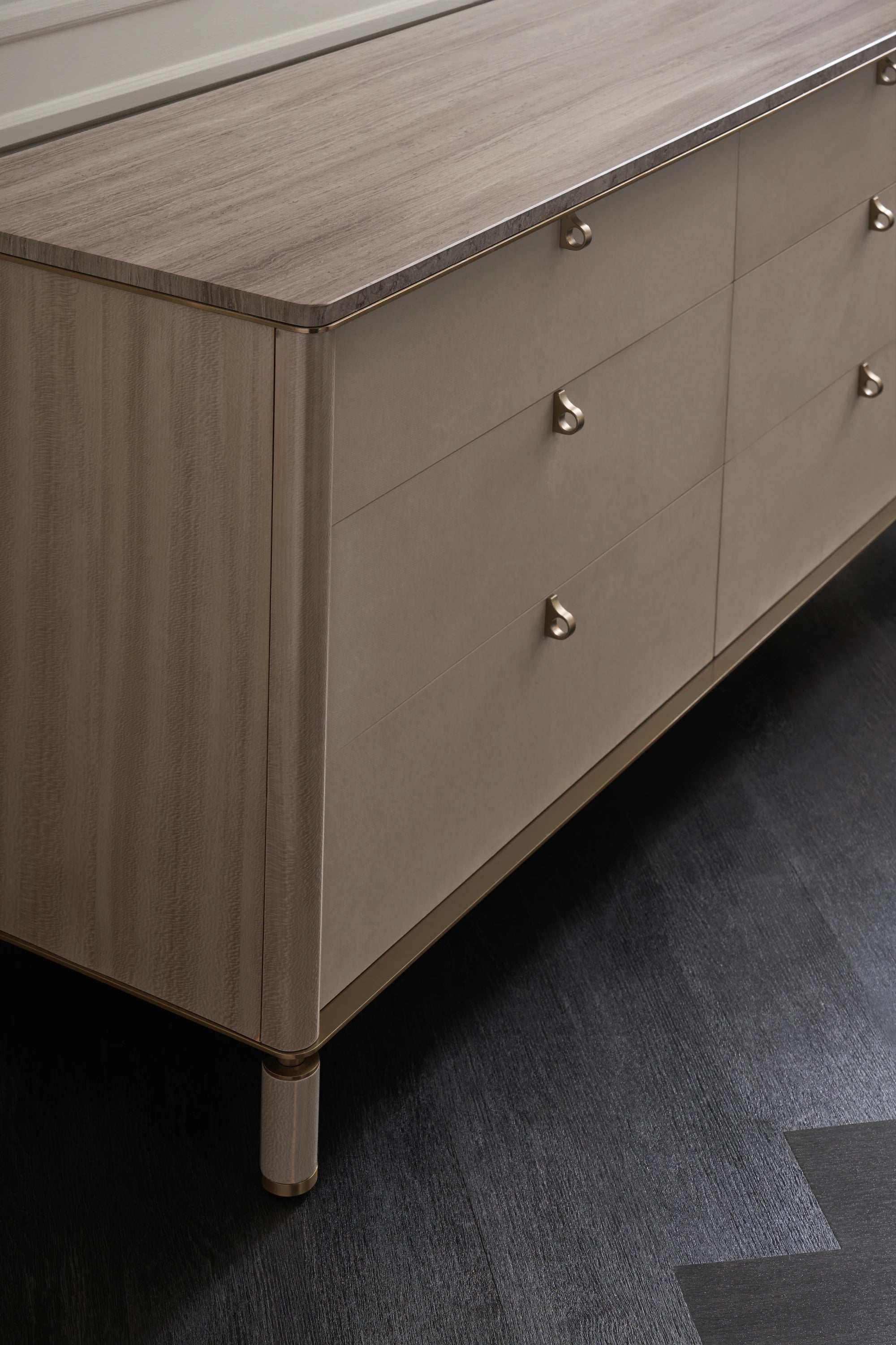 Balance Dresser - detail 2.0