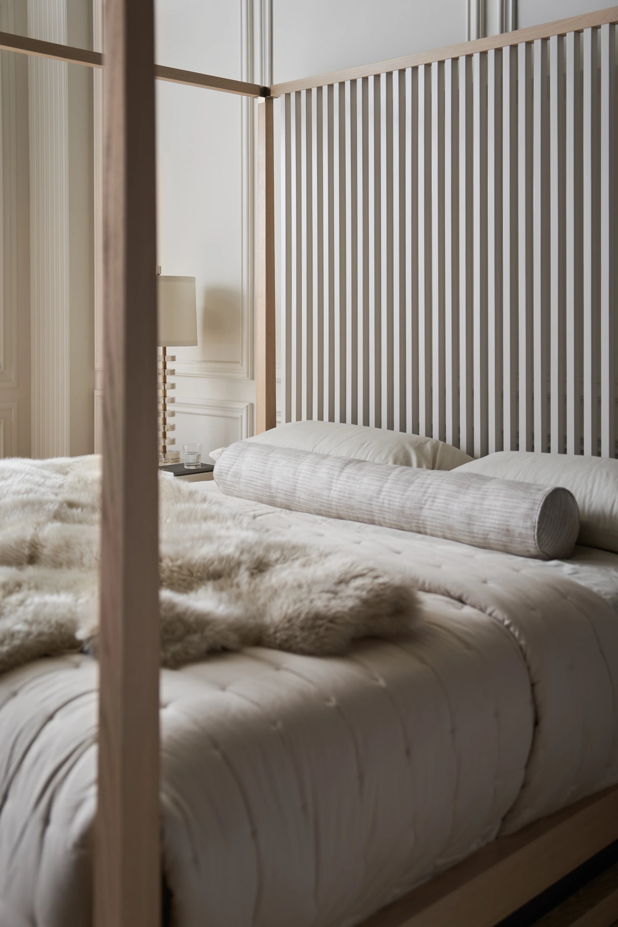 Pinstripe Light Bed - King - detail 2.0