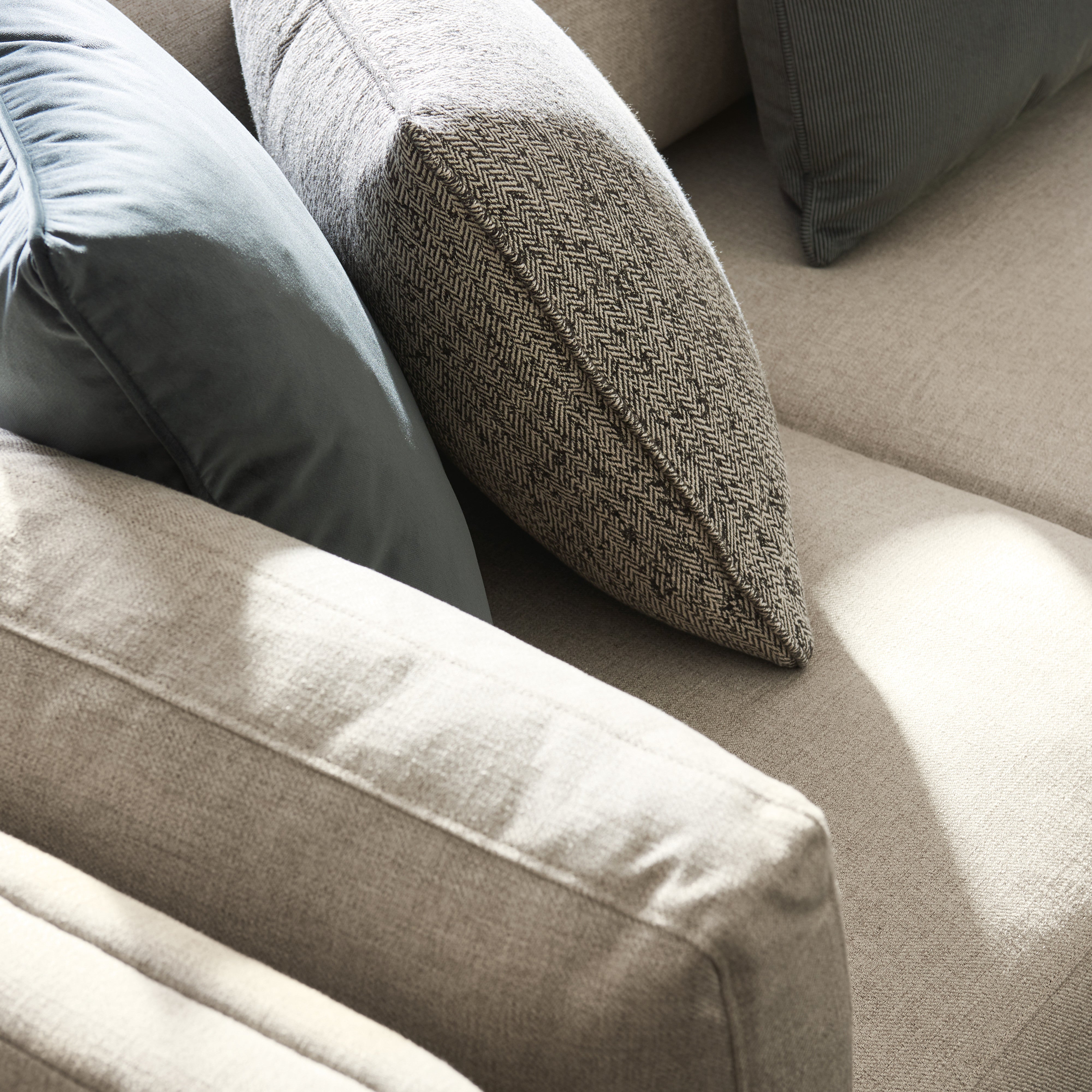 detail of Fusion 6 Piece Sectional
