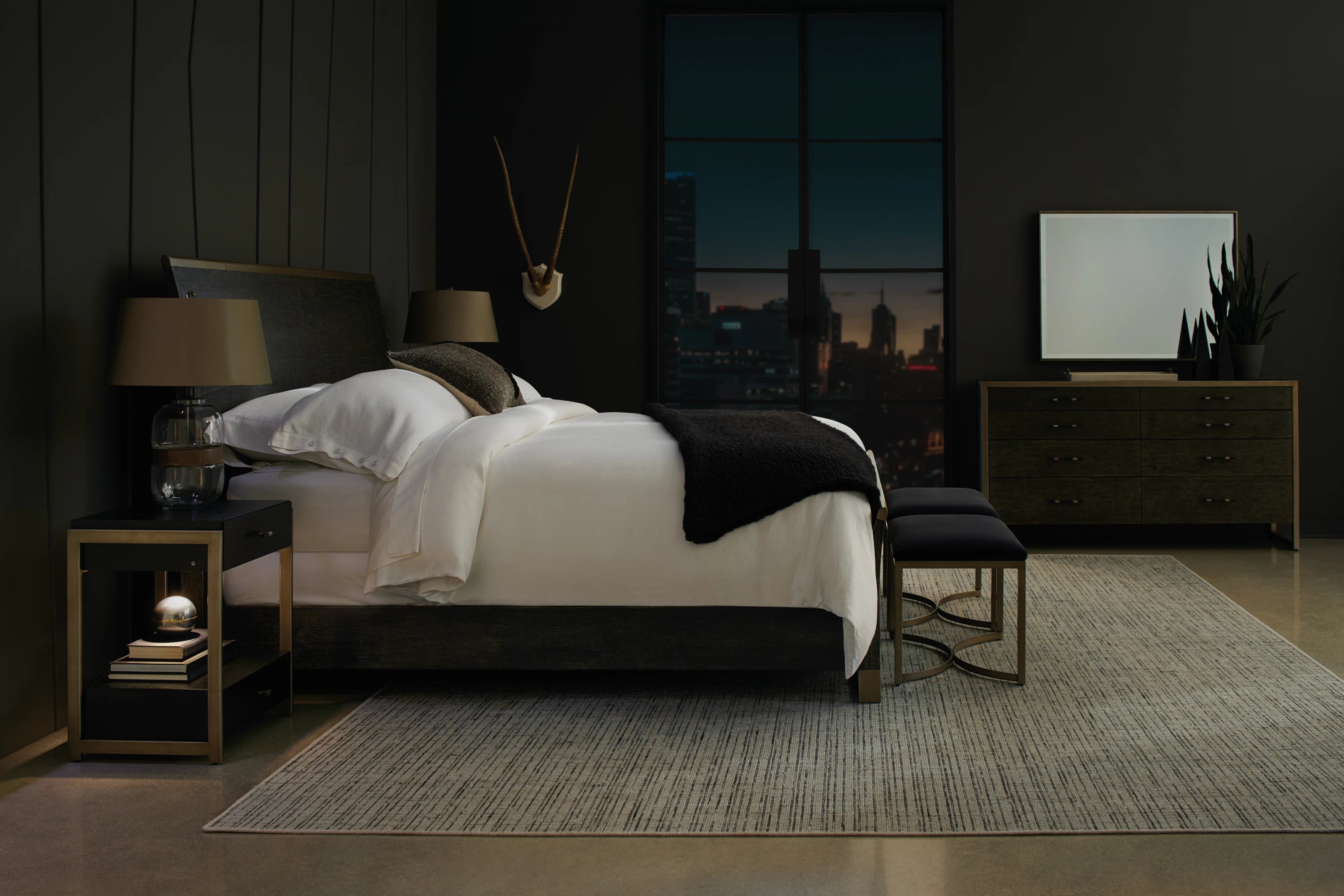 Remix Wood Qn Hb in room - angle 8.0