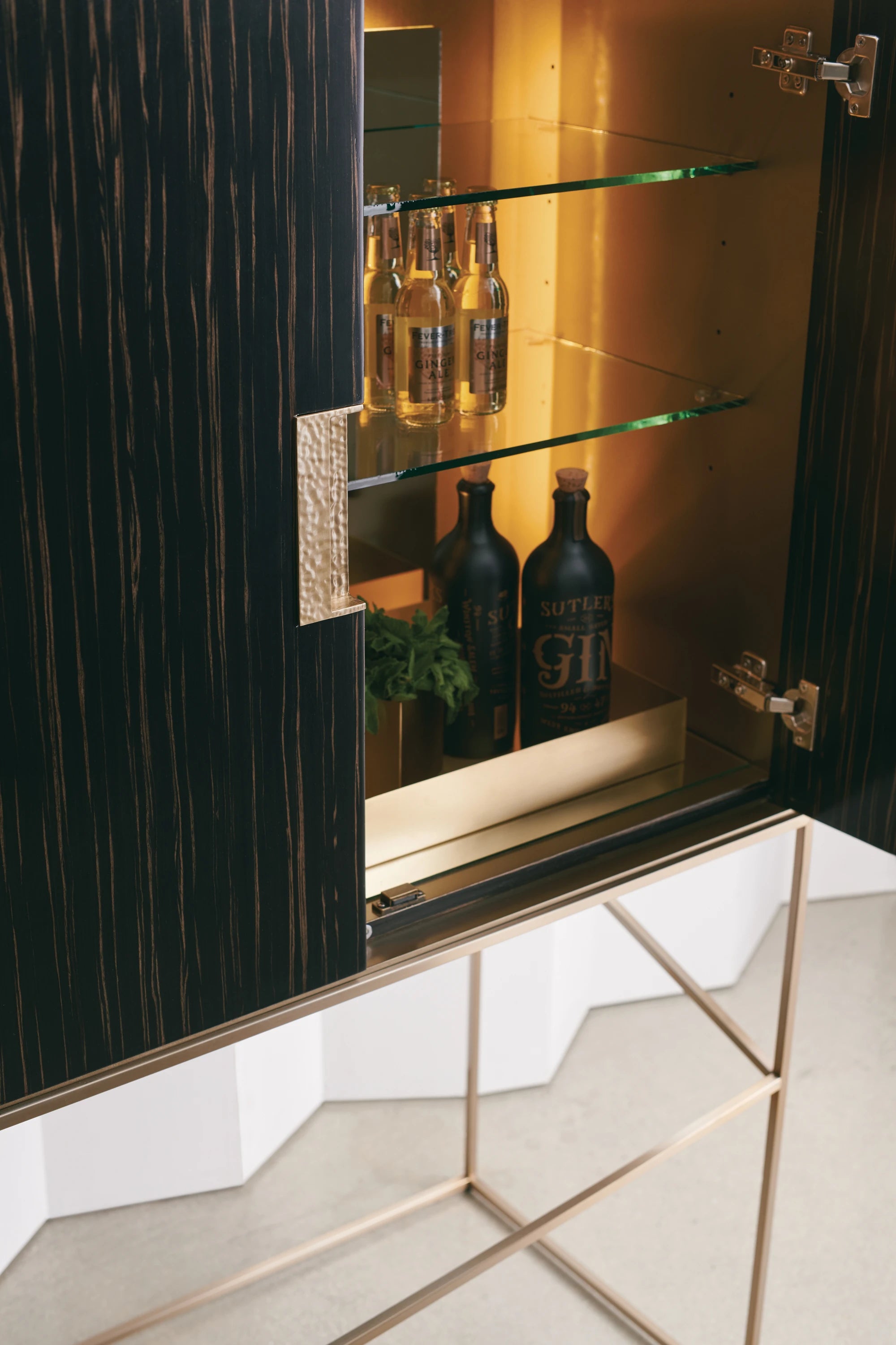 Edge Bar - detail 2.0