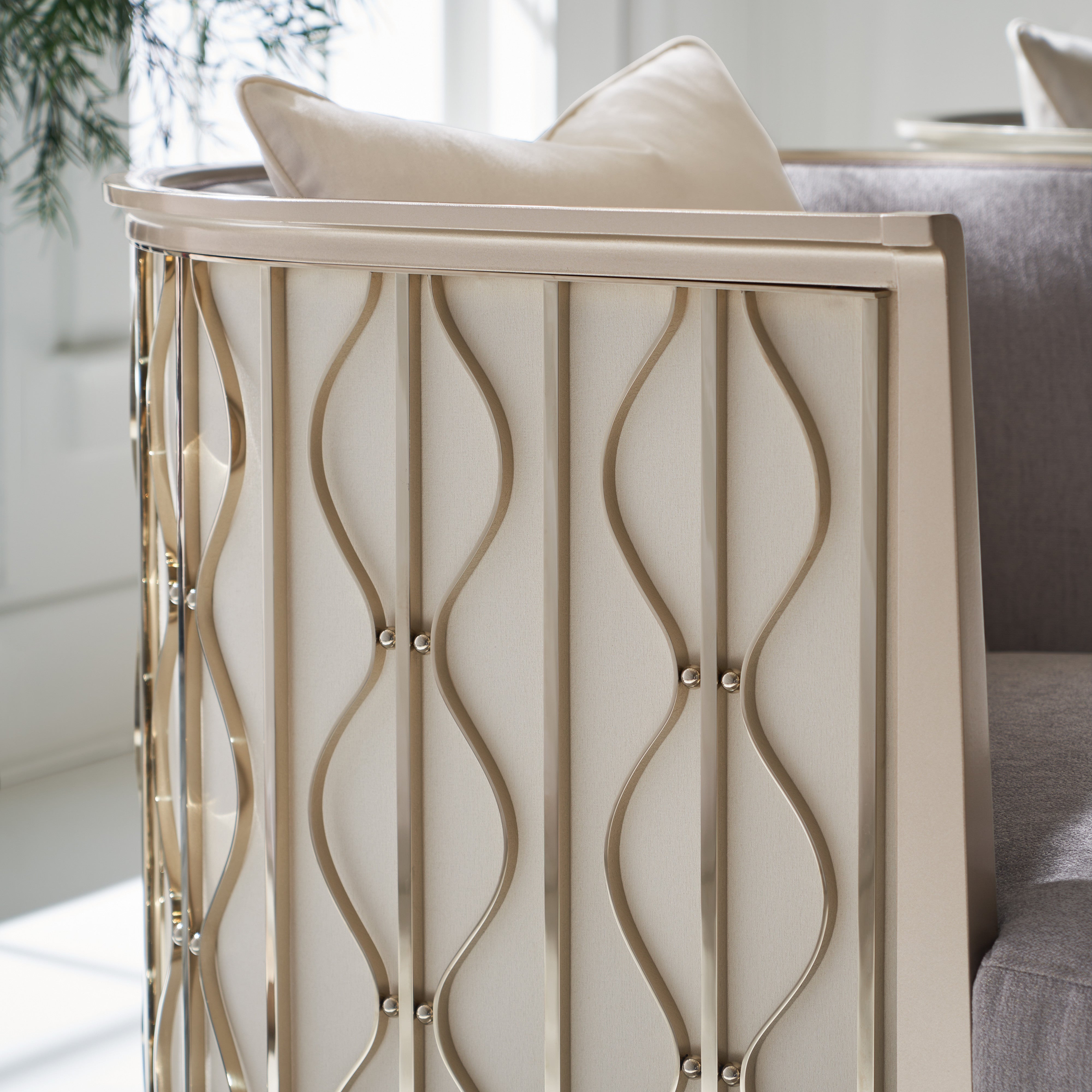 detail of Back In Style