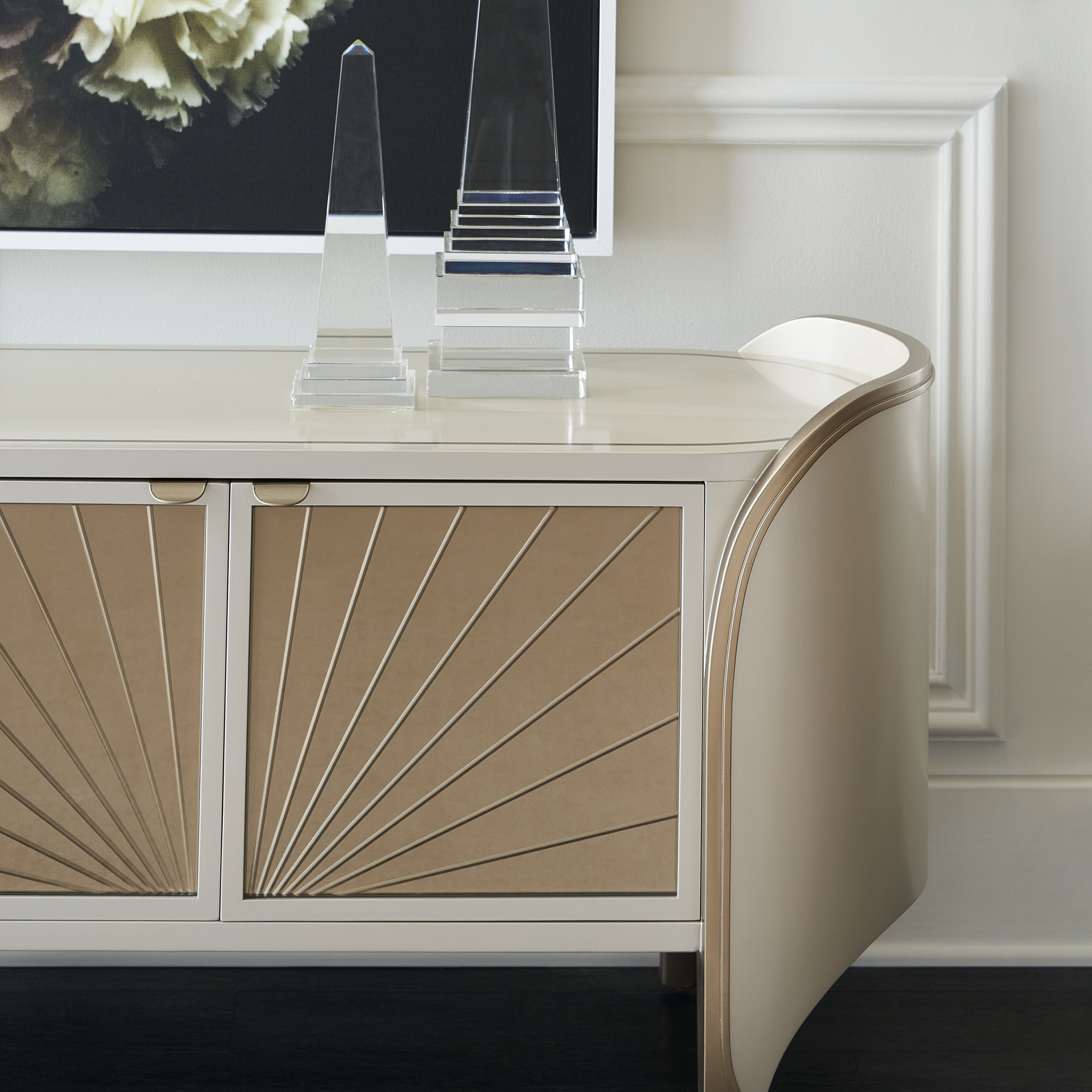 detail of Valentina Media Console