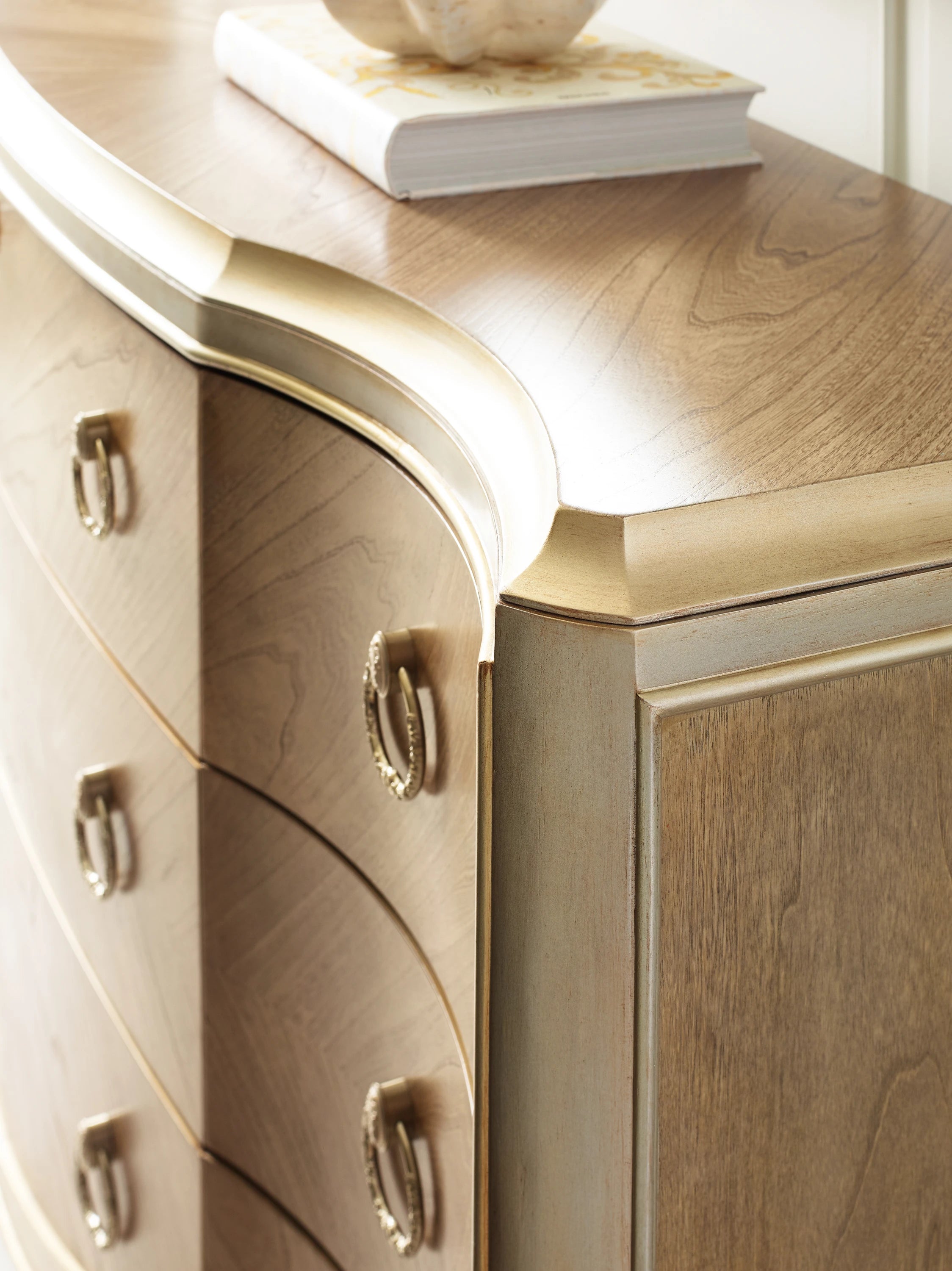 Triple Dresser - detail 2.0