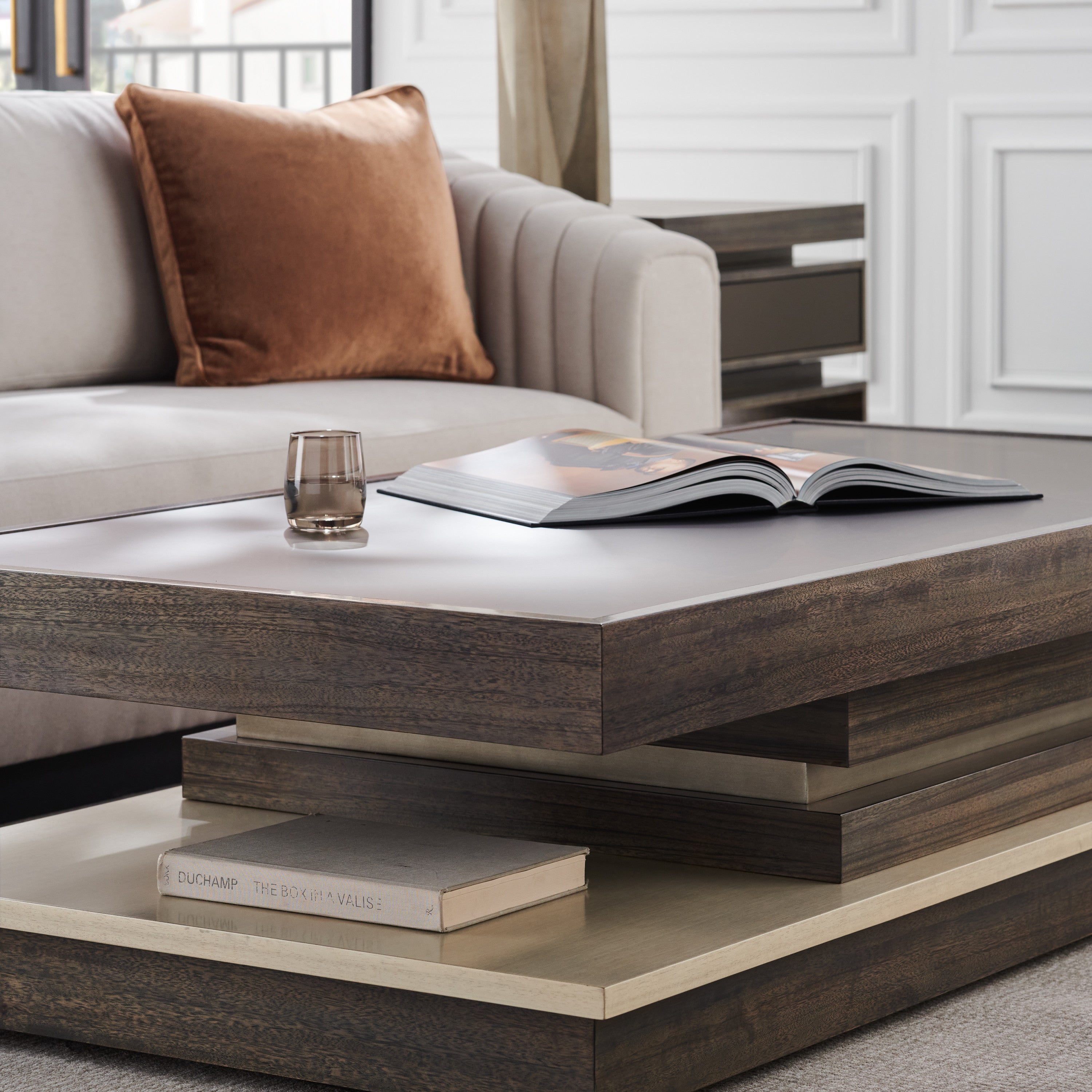 La Moda Cocktail Table - detail 2.0