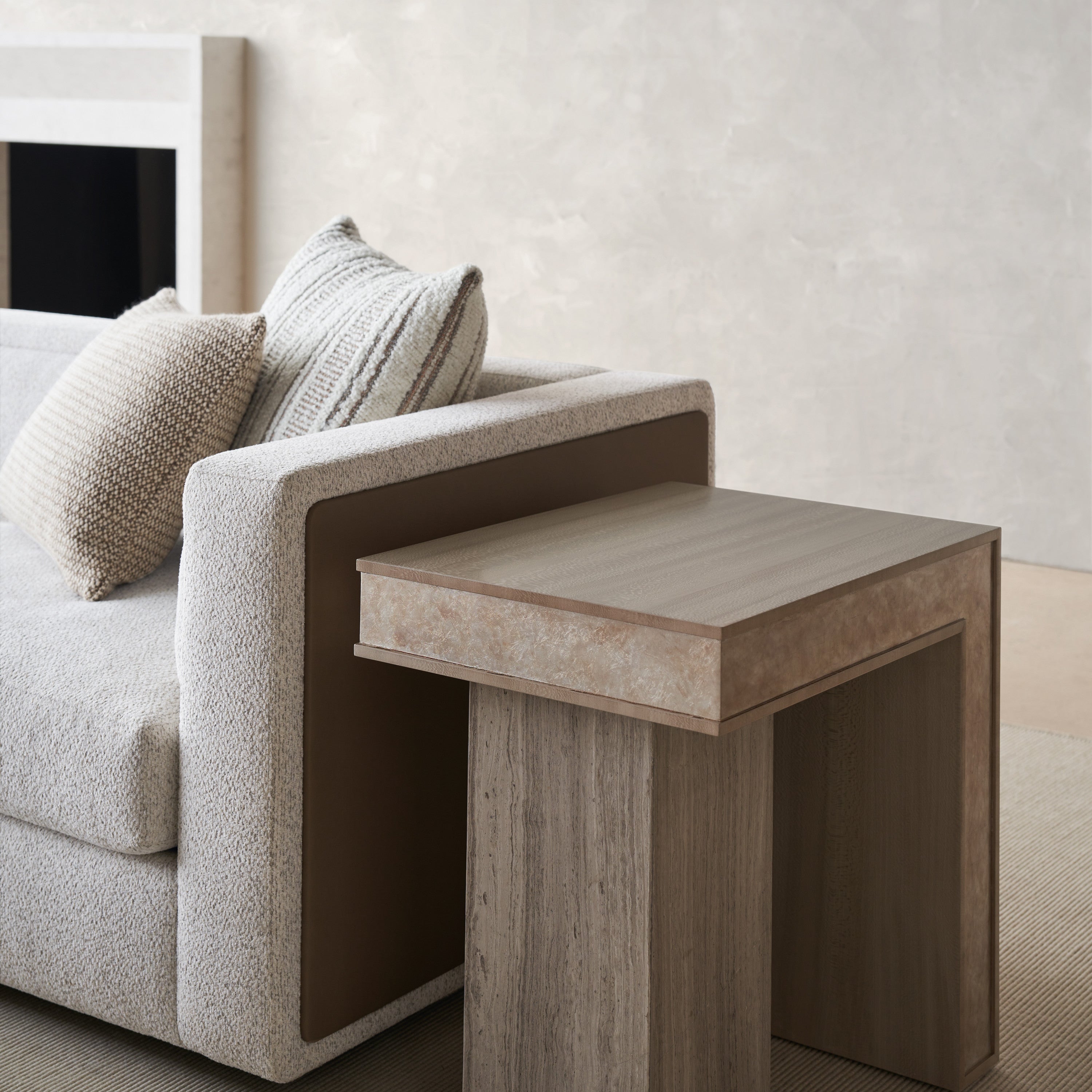 Unity Right Arm Loveseat - detail 3.0